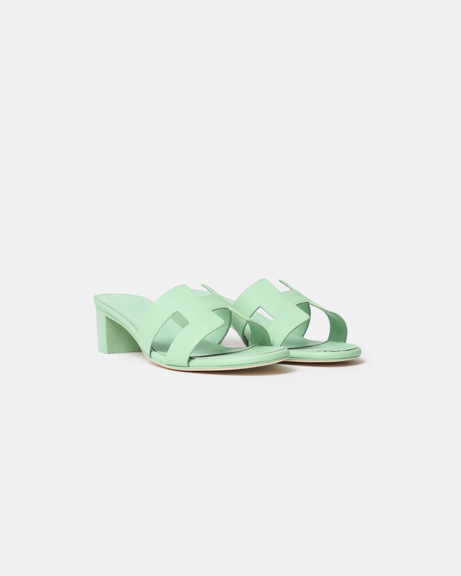 Hermès Oasis Vert Pomme Epsom Sandals