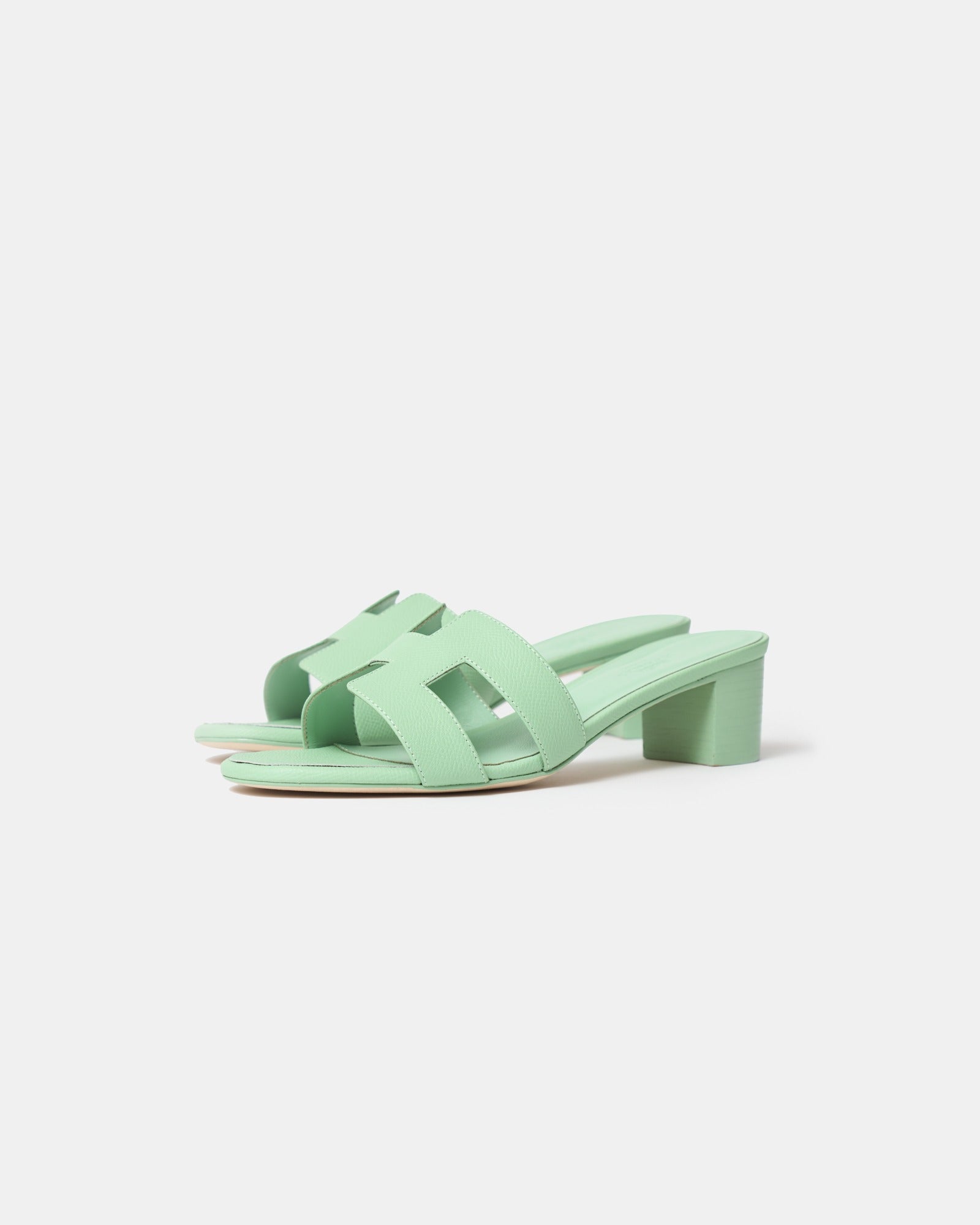 Hermès Oasis Vert Pomme Epsom Sandals