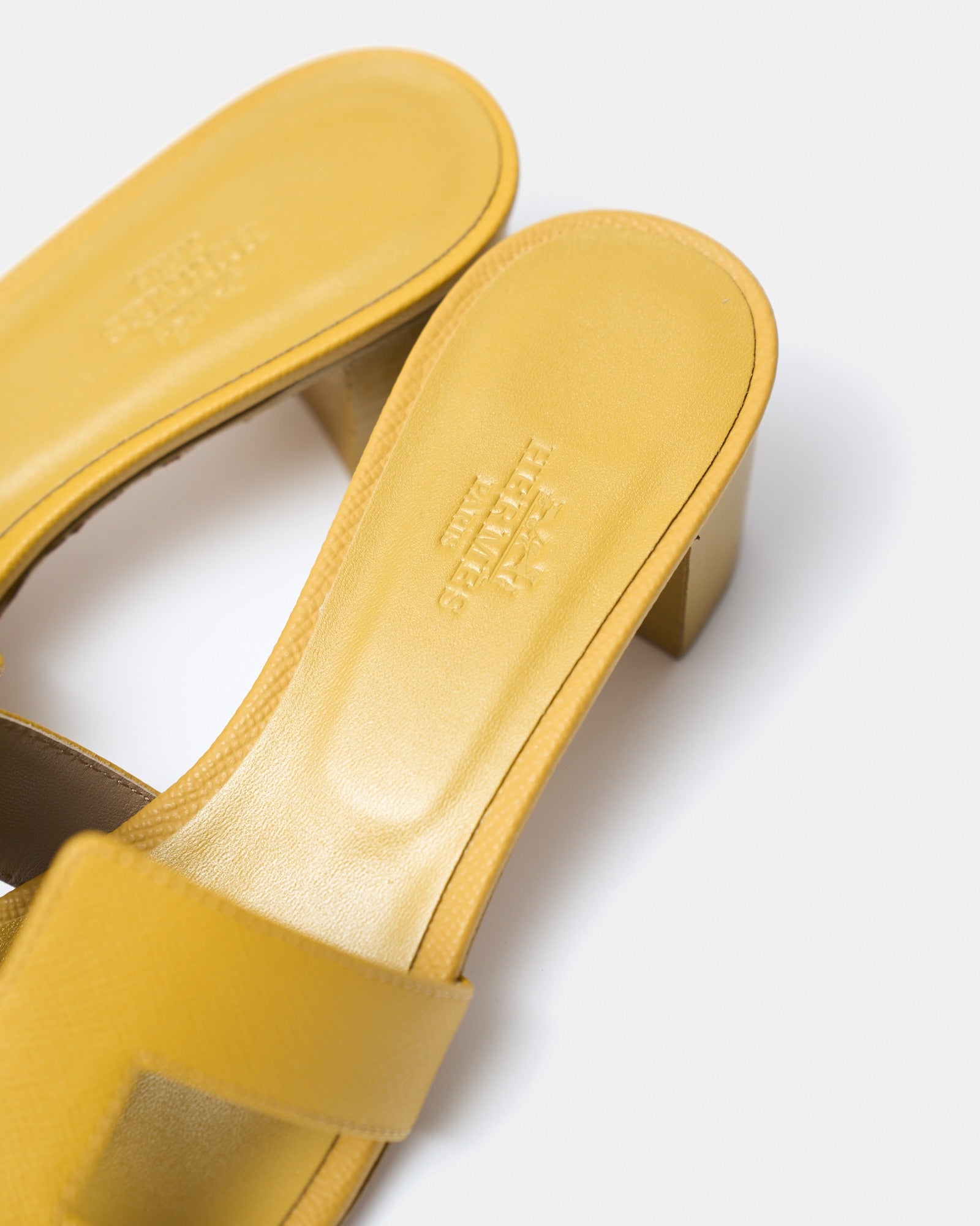 Hermès Oasis Jaune Citron Epsom Sandals