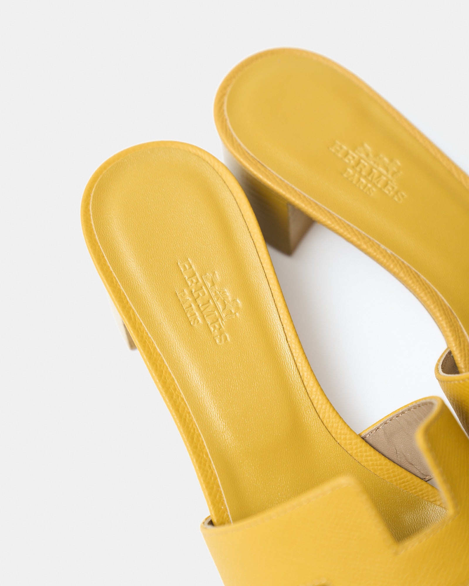 Hermès Oasis Jaune Citron Epsom Sandals