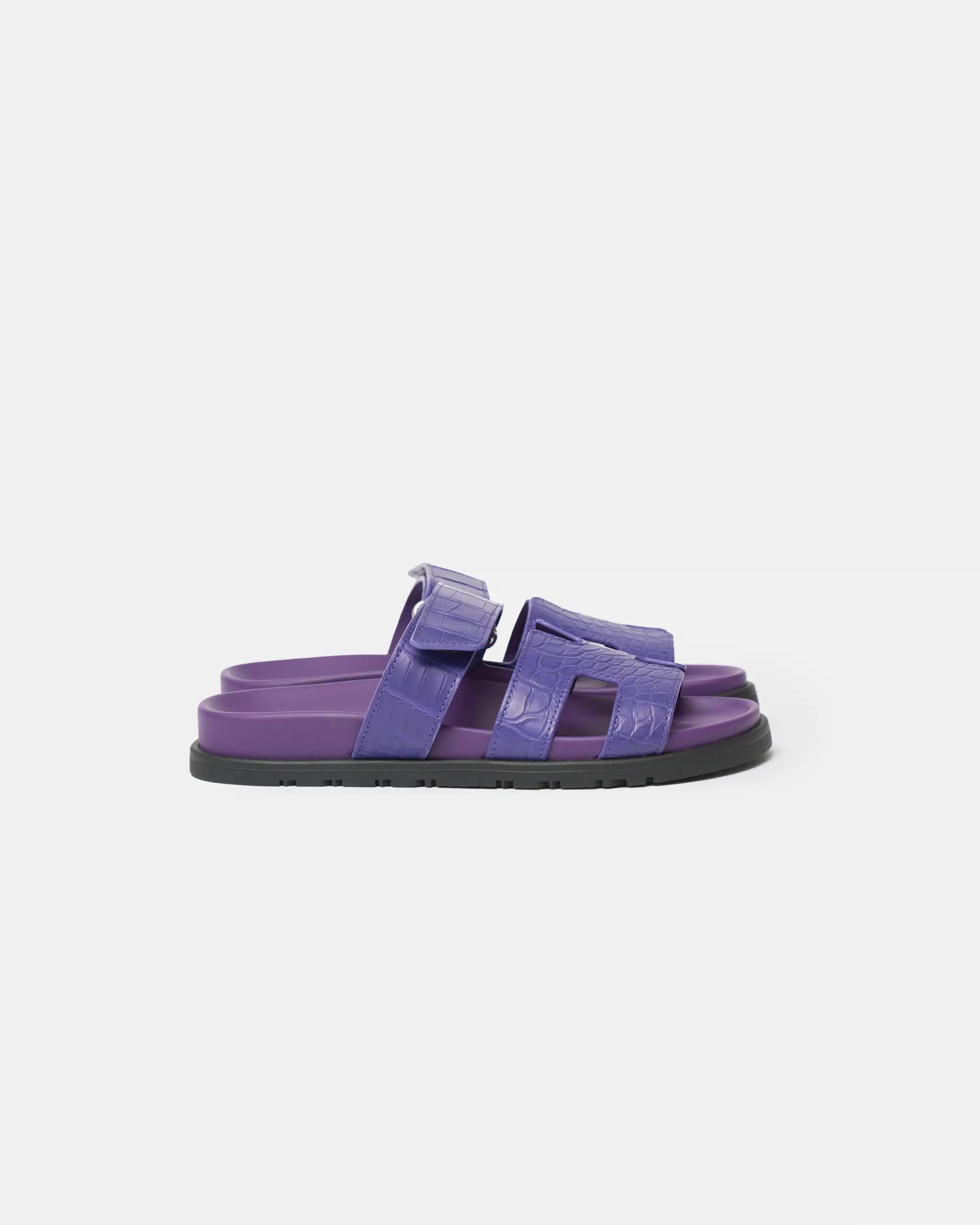 Hermès Chypre Violet Majorette Matte Mississippiensis Alligator Sandals