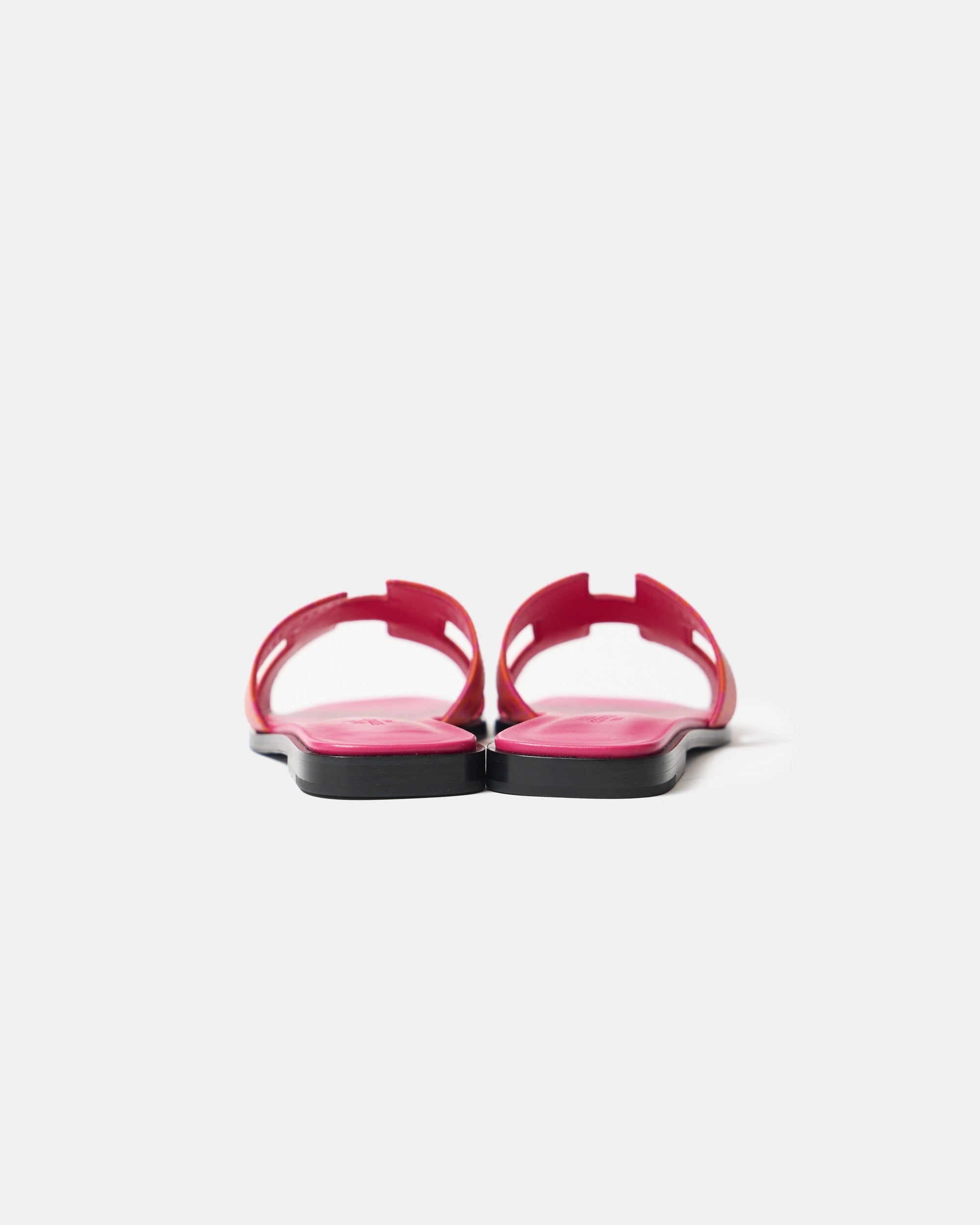 Hermès Oran Orange Rose Calfskin Sandals