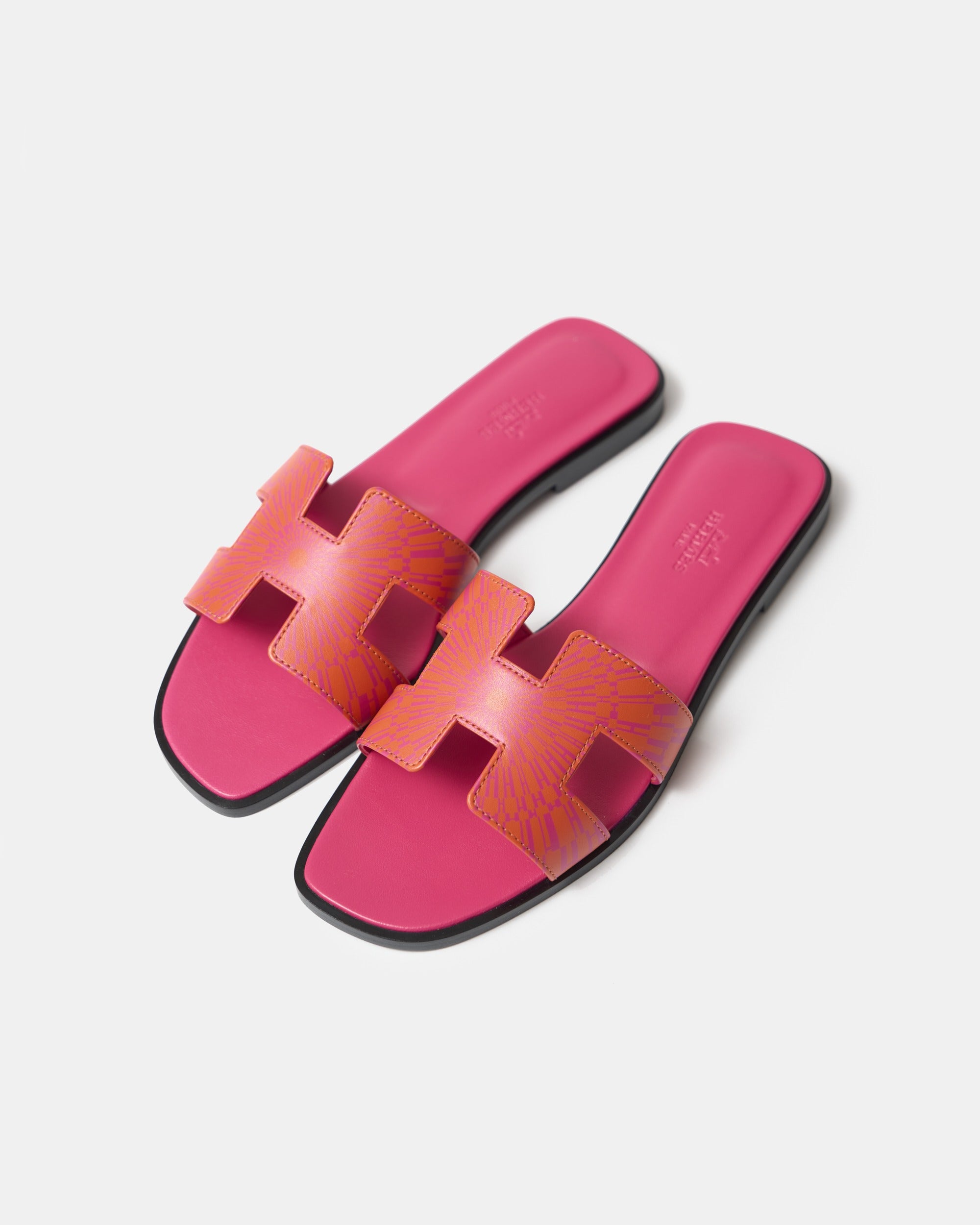 Hermès Oran Orange Rose Calfskin Sandals
