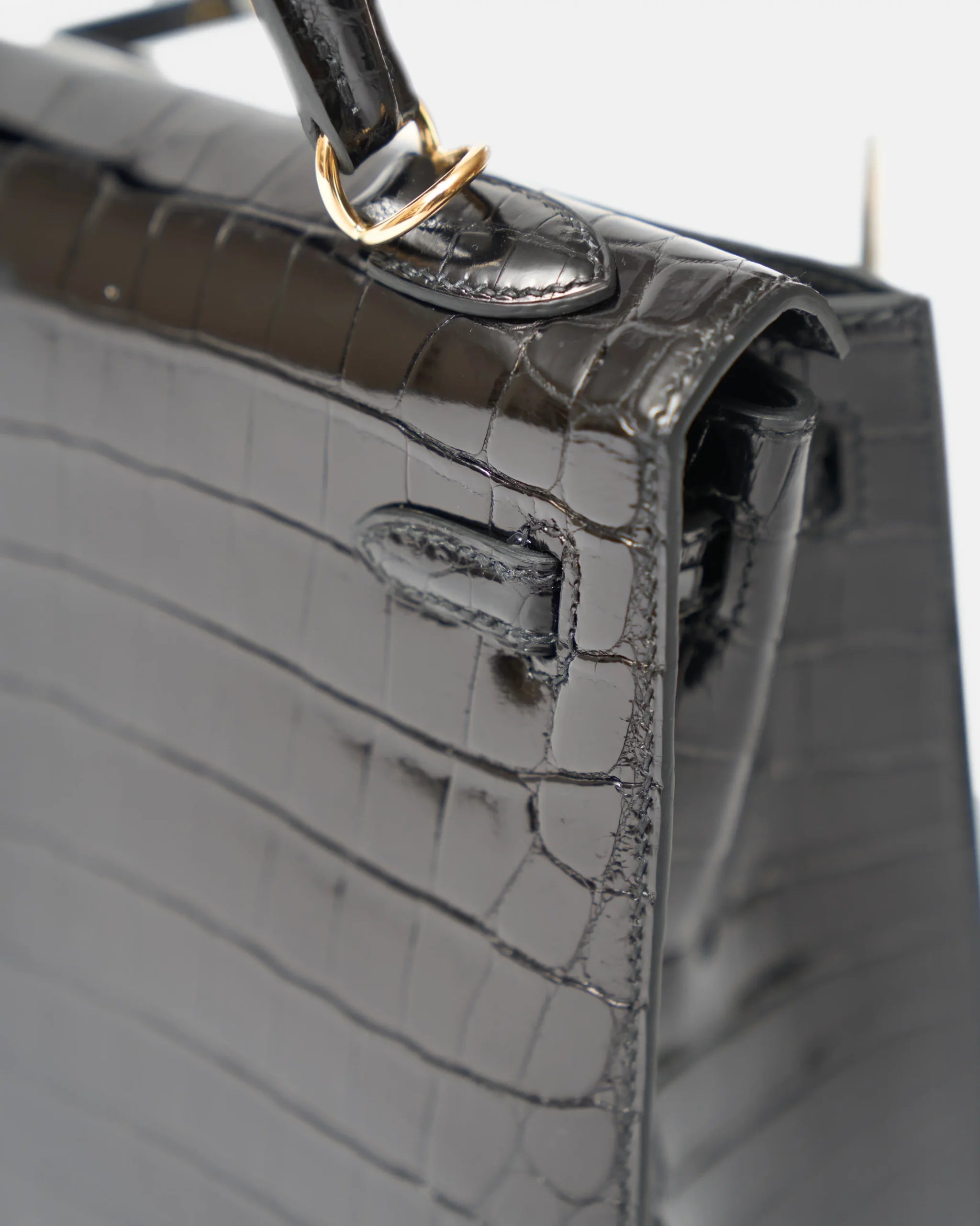 Hermès Kelly 25 Black Shiny Crocodile GHW