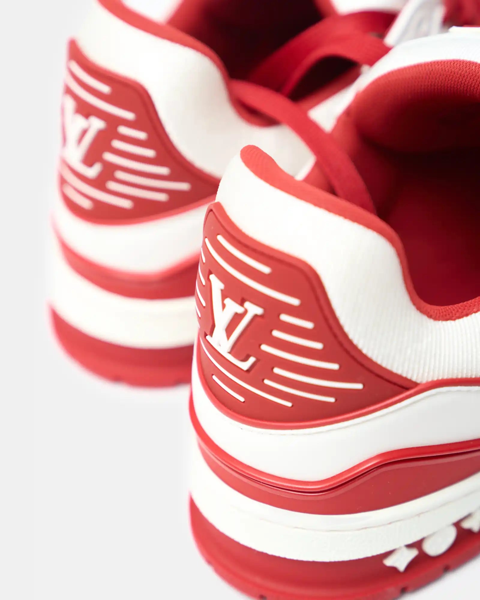 Louis Vuitton Trainer Burdeaux Sneaker