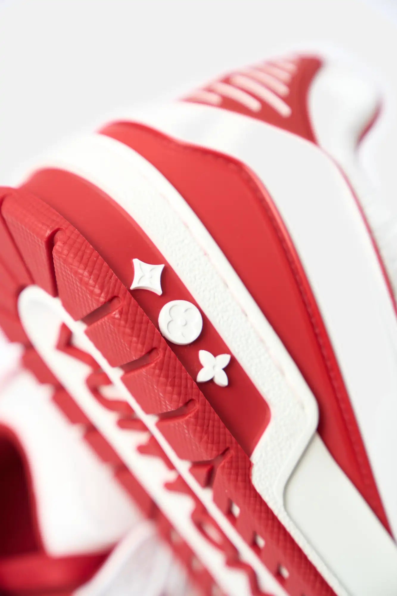 Louis Vuitton Trainer Burdeaux Sneaker