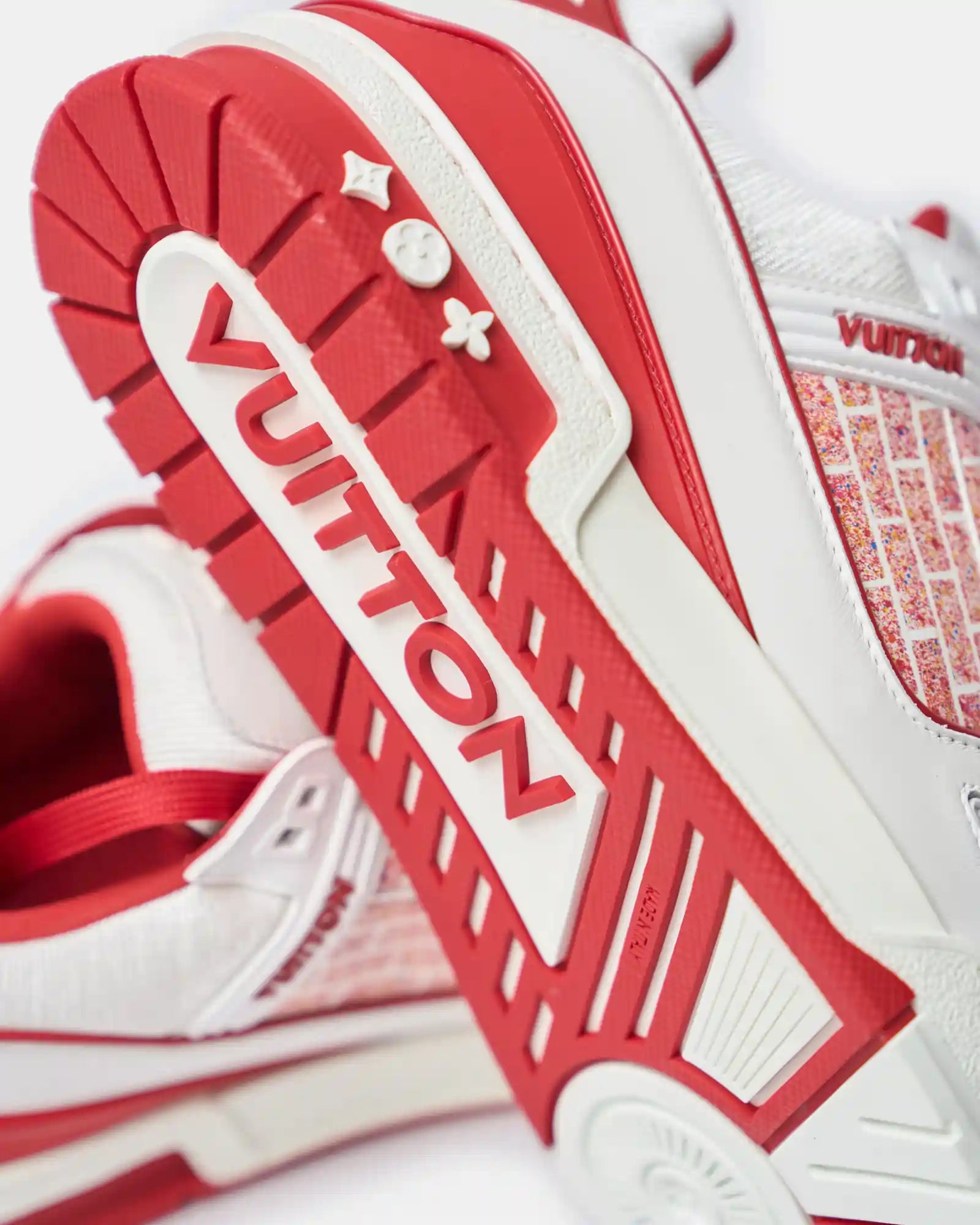 Louis Vuitton Trainer Burdeaux Sneaker