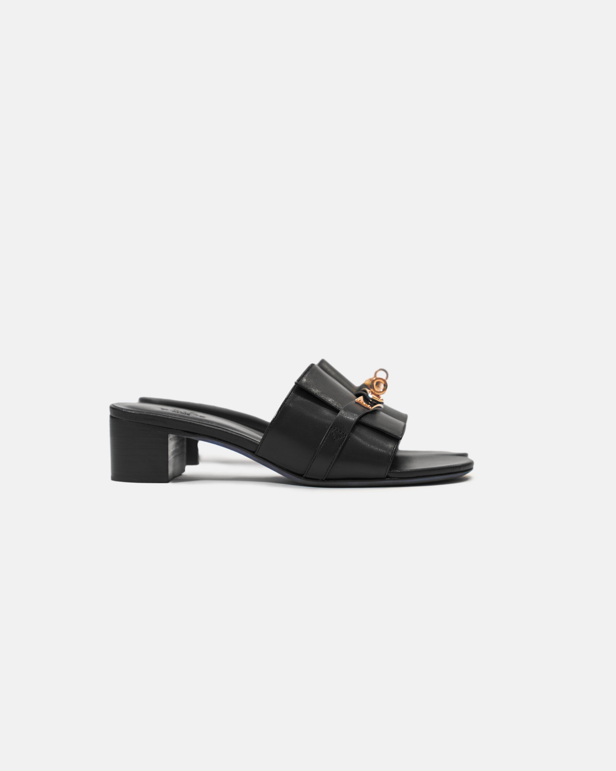 Hermès Candy Black Goatskin Ghw Sandals