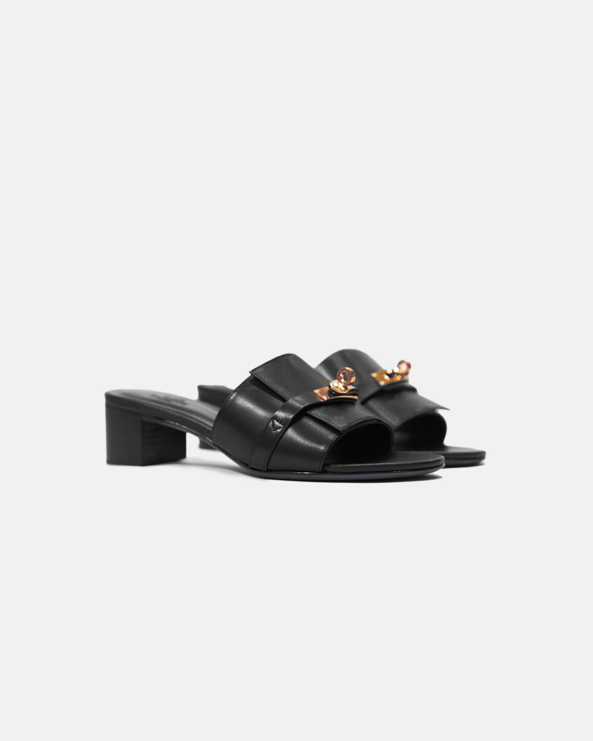 Hermès Candy Black Goatskin Ghw Sandals