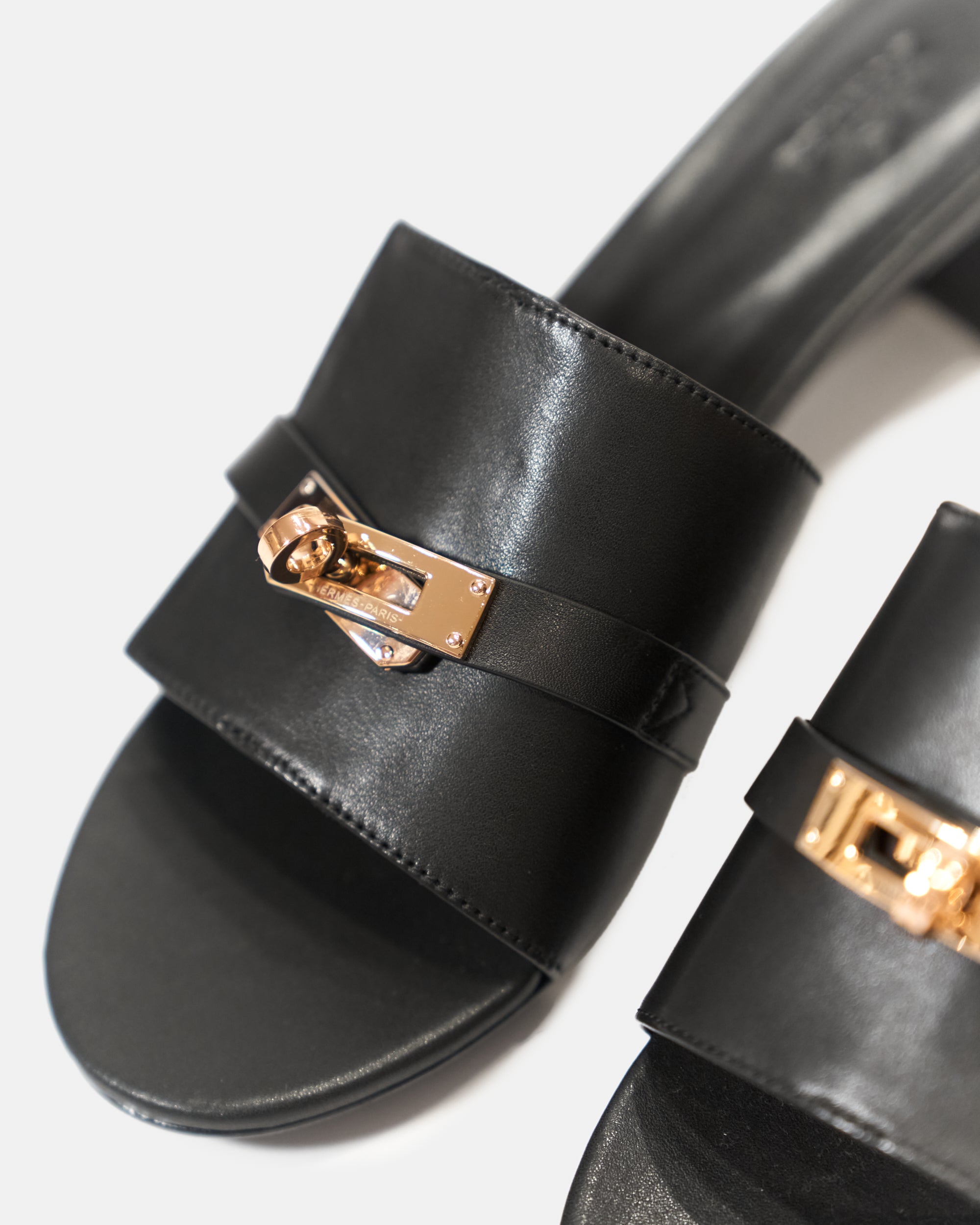 Hermès Candy Black Goatskin Ghw Sandals