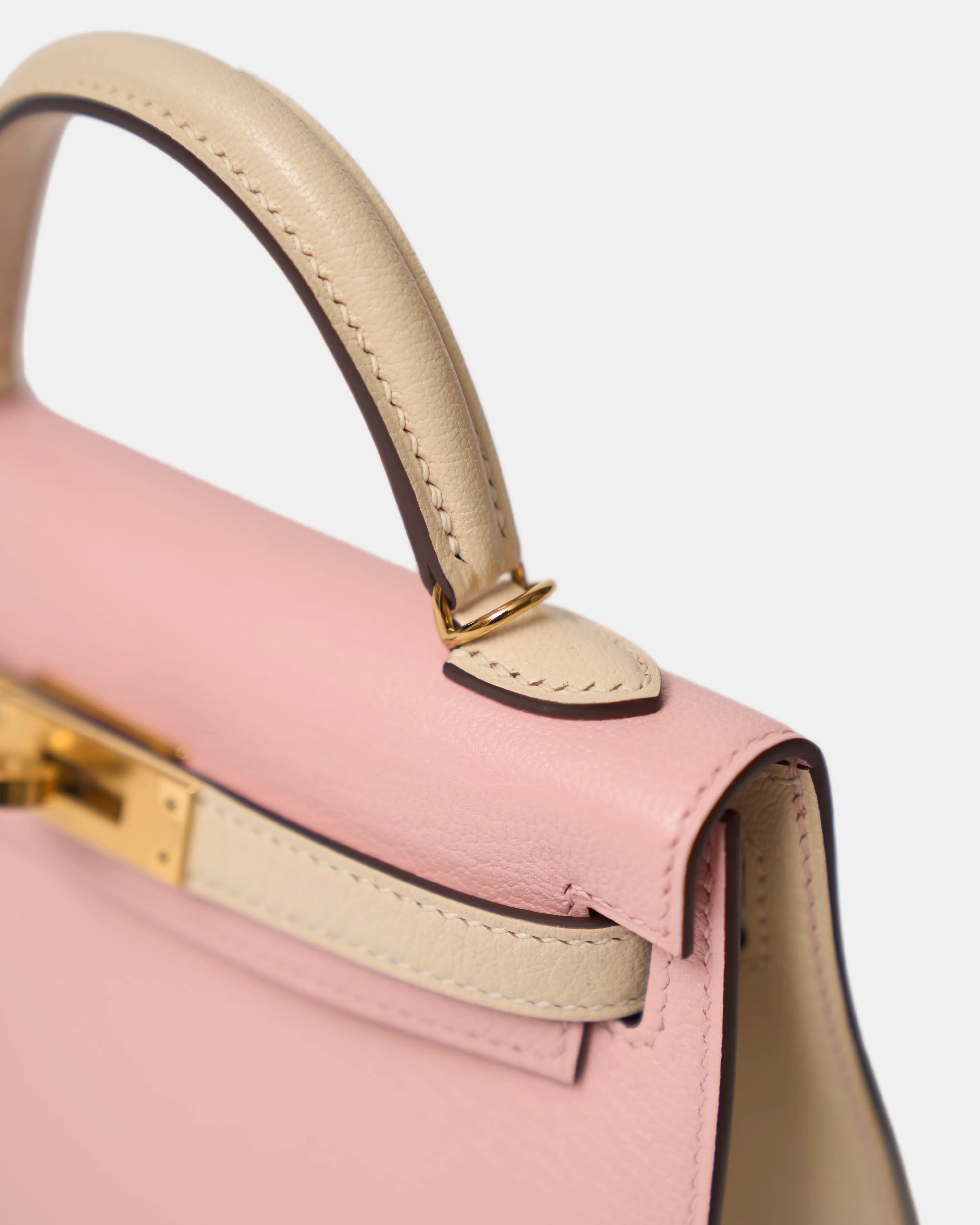 Hermès Mini Kelly Chevre Rose Sakura / Nata GHW