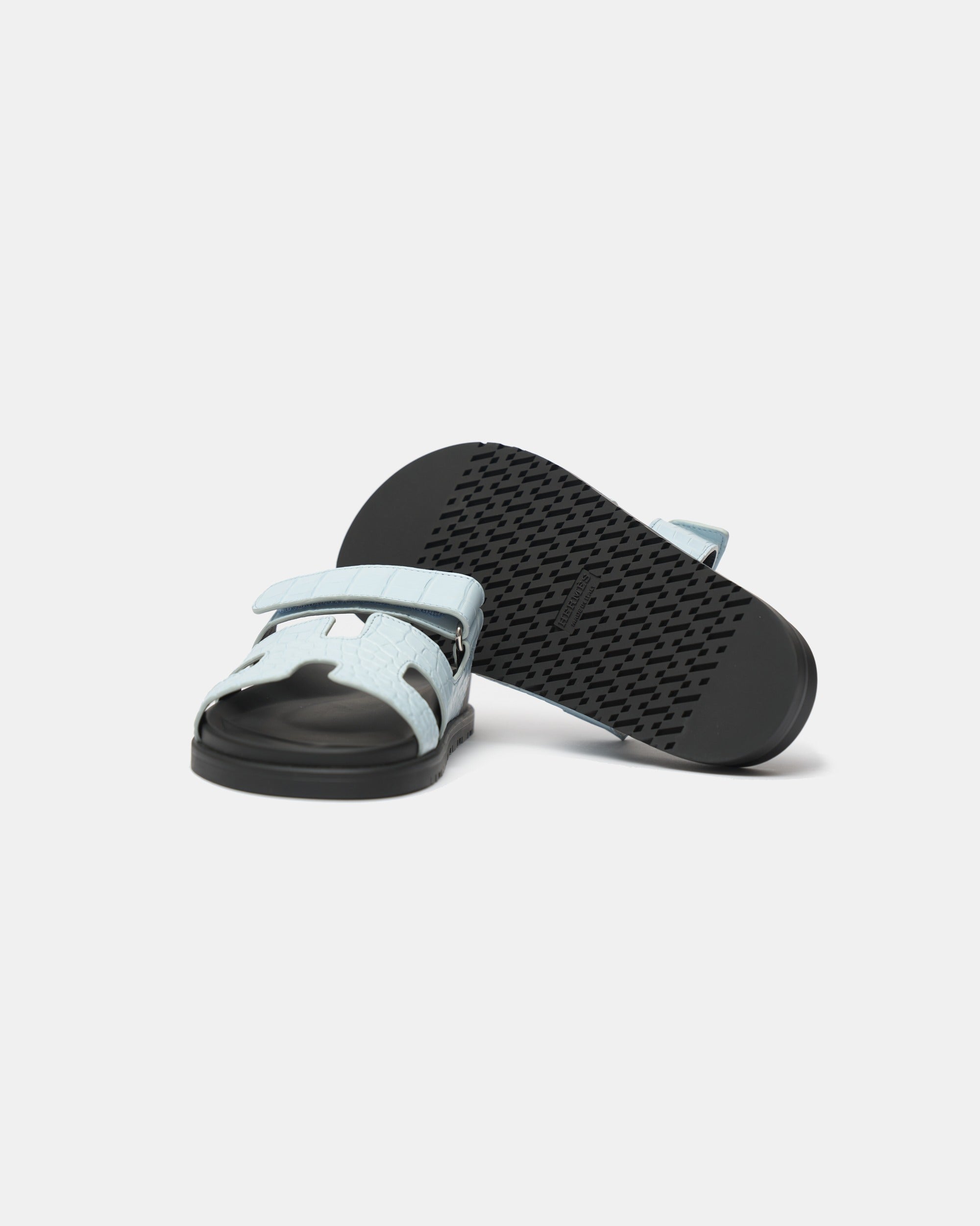 Hermès Chypre Bleu Ciel Matte Mississippiensis Alligator Sandals