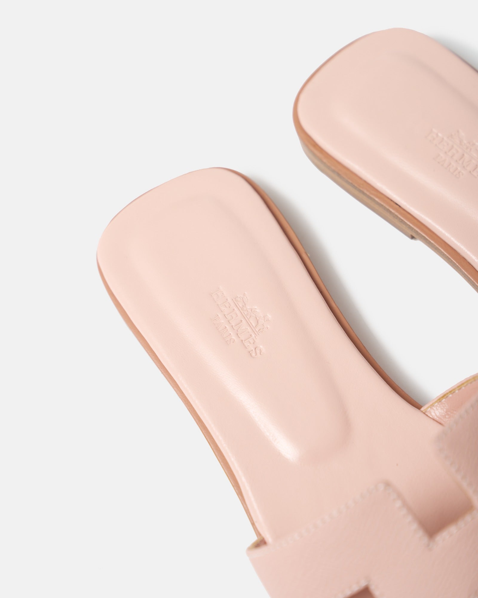 Hermès Oran Rose Pale Epsom Sandals