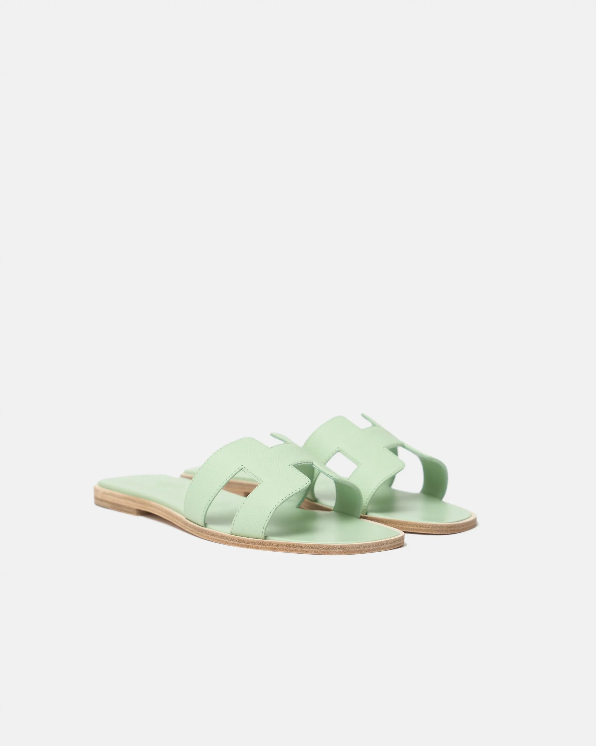 Hermès Oran Vert Jade Epsom Sandals