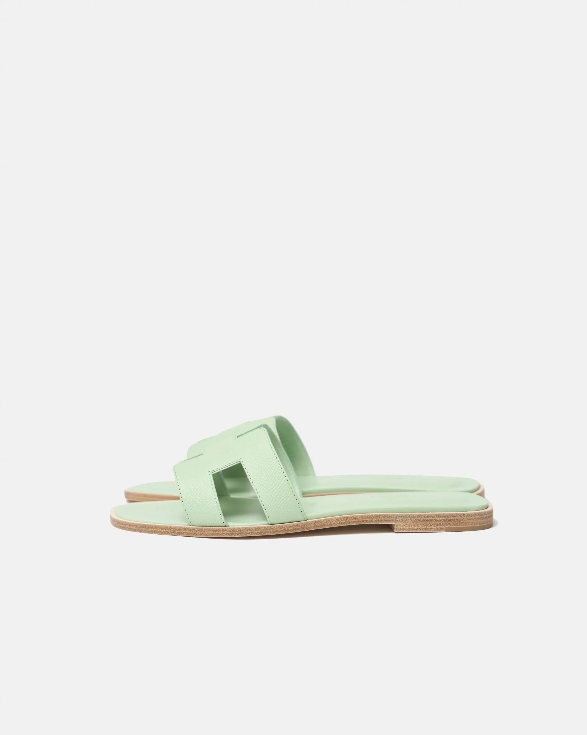 Hermès Oran Vert Jade Epsom Sandals