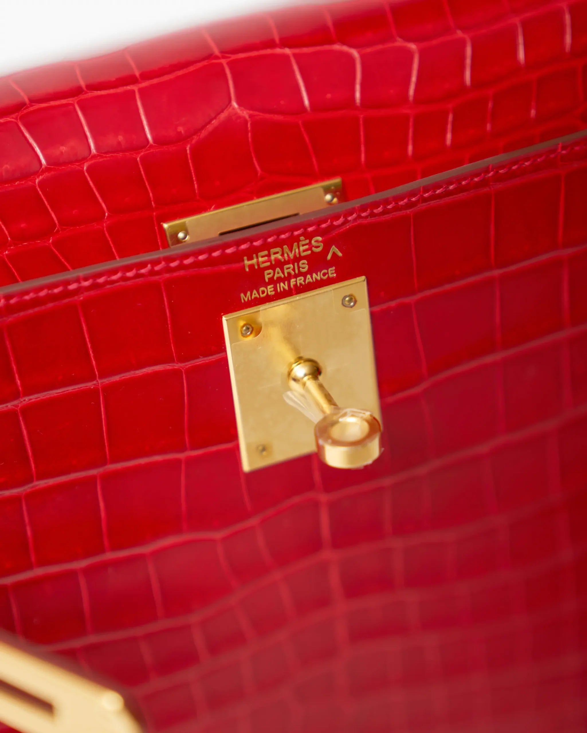 Hermès Kelly 28 Rouge de Coeur Alligator GHW