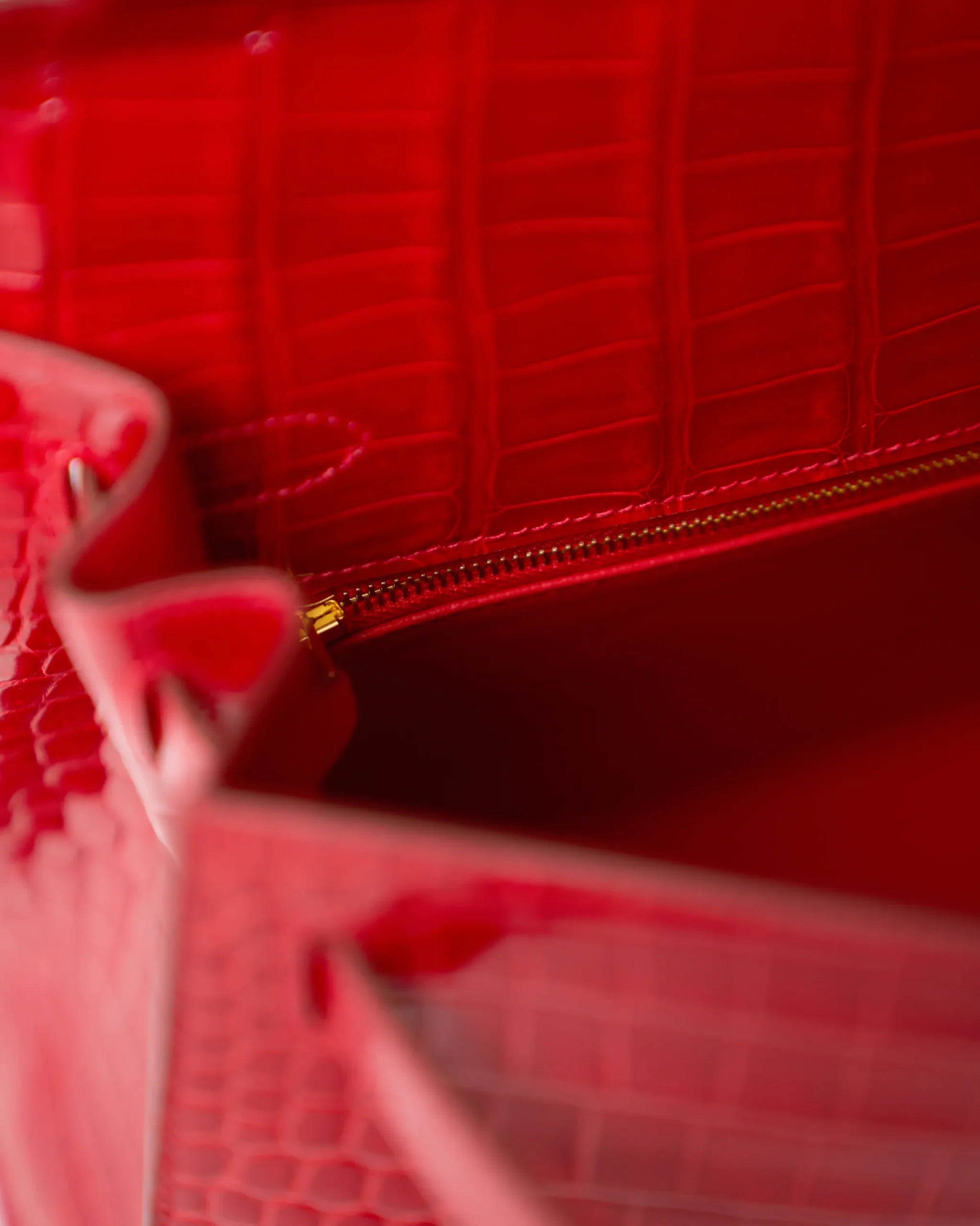 Hermès Kelly 28 Rouge de Coeur Alligator GHW