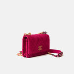 Chanel 19 Wallet on Chain Fuchsia