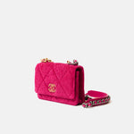 Chanel 19 Wallet on Chain Fuchsia