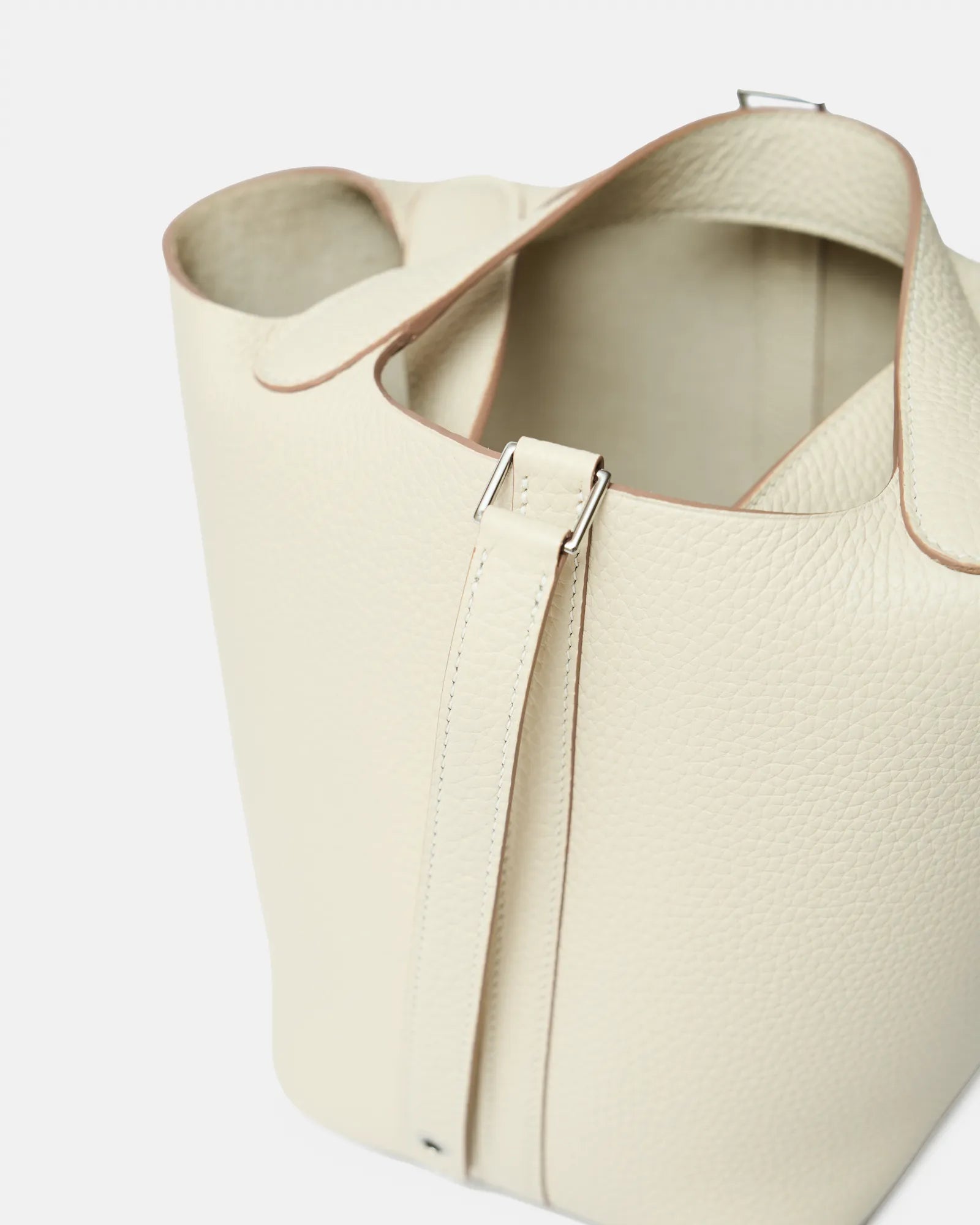 Hermès Picotin 18 Nata Clemence Phw