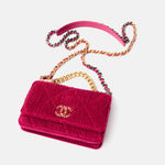 Chanel 19 Wallet on Chain Fuchsia