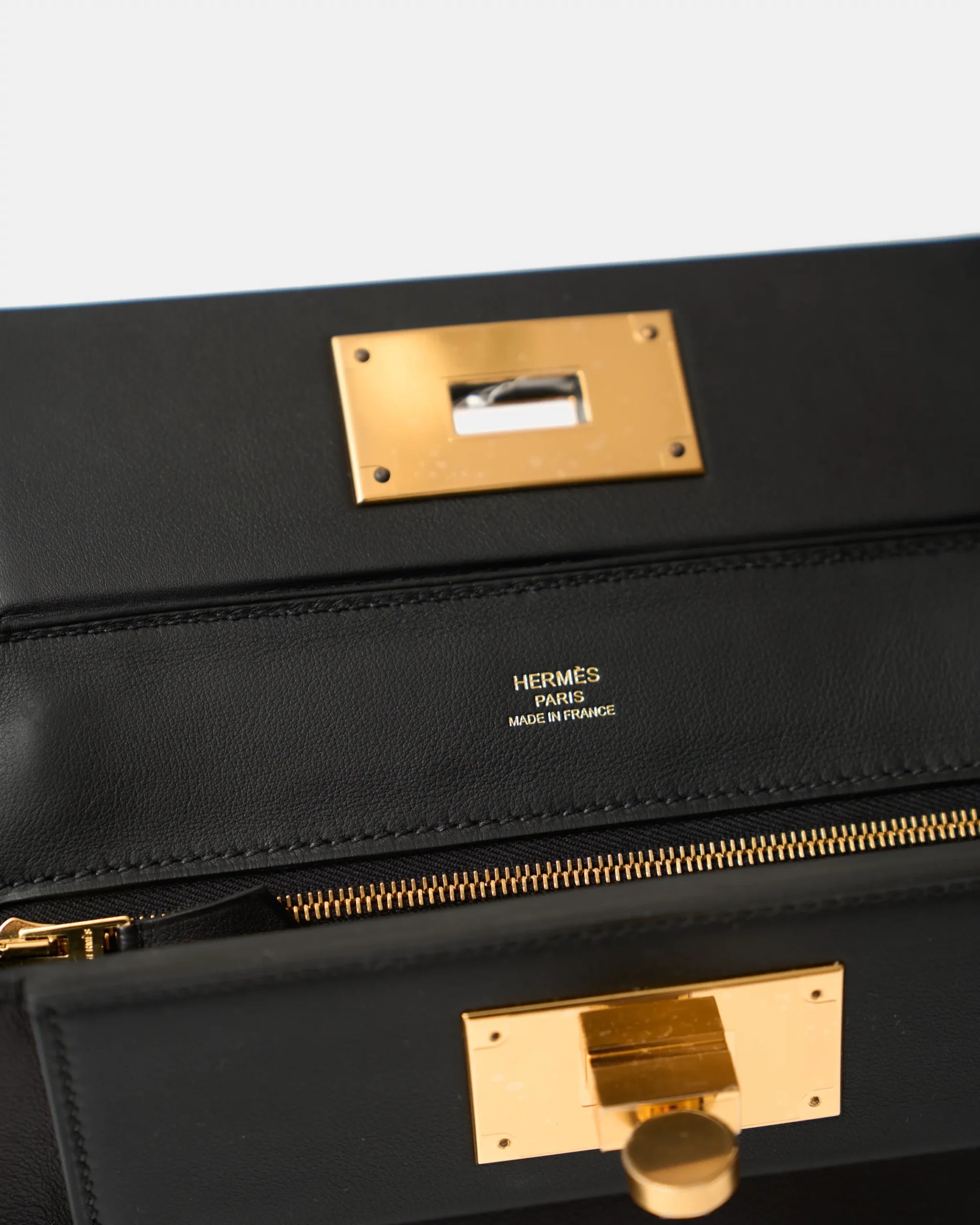 Hermès 2424 Black Swift GHW