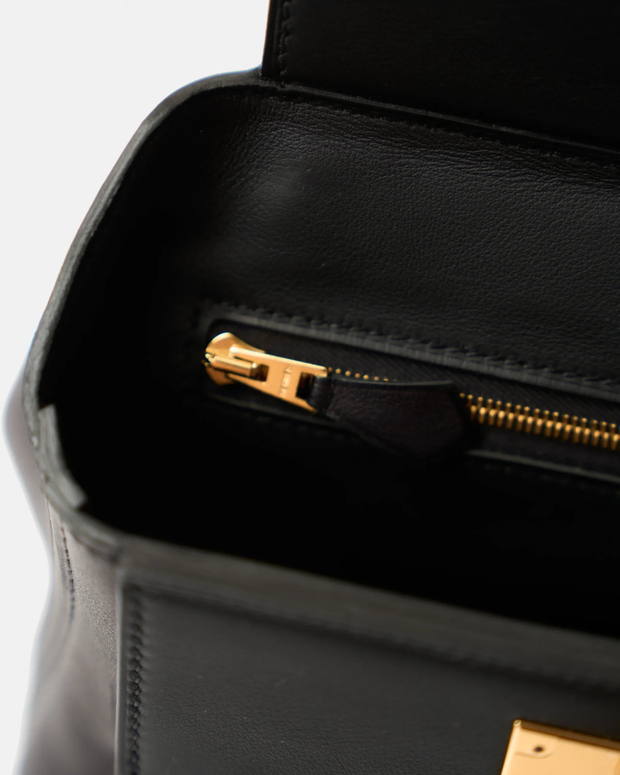 Hermès 2424 Black Swift GHW