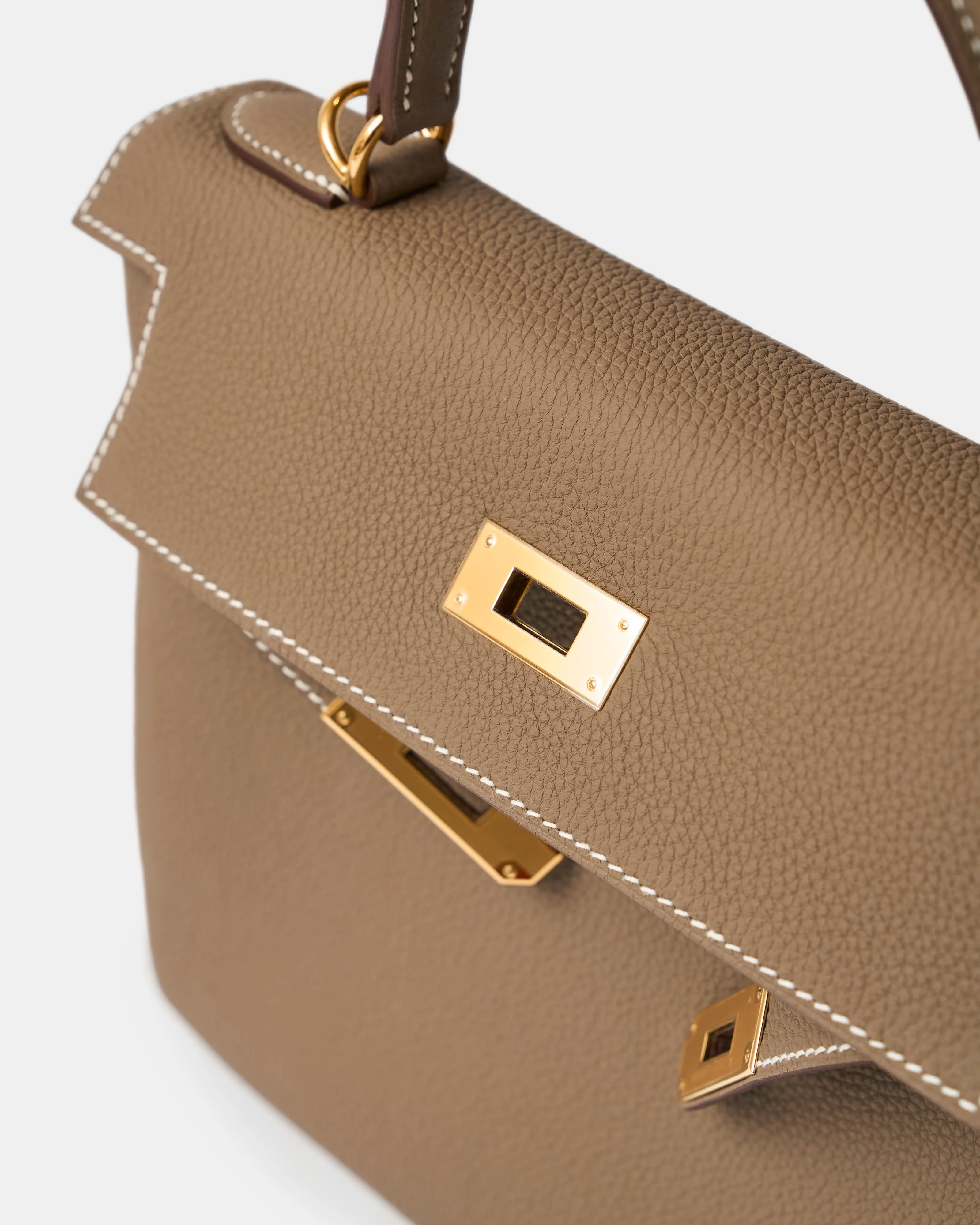 Hermès Kelly 28 Etoupe Togo GHW