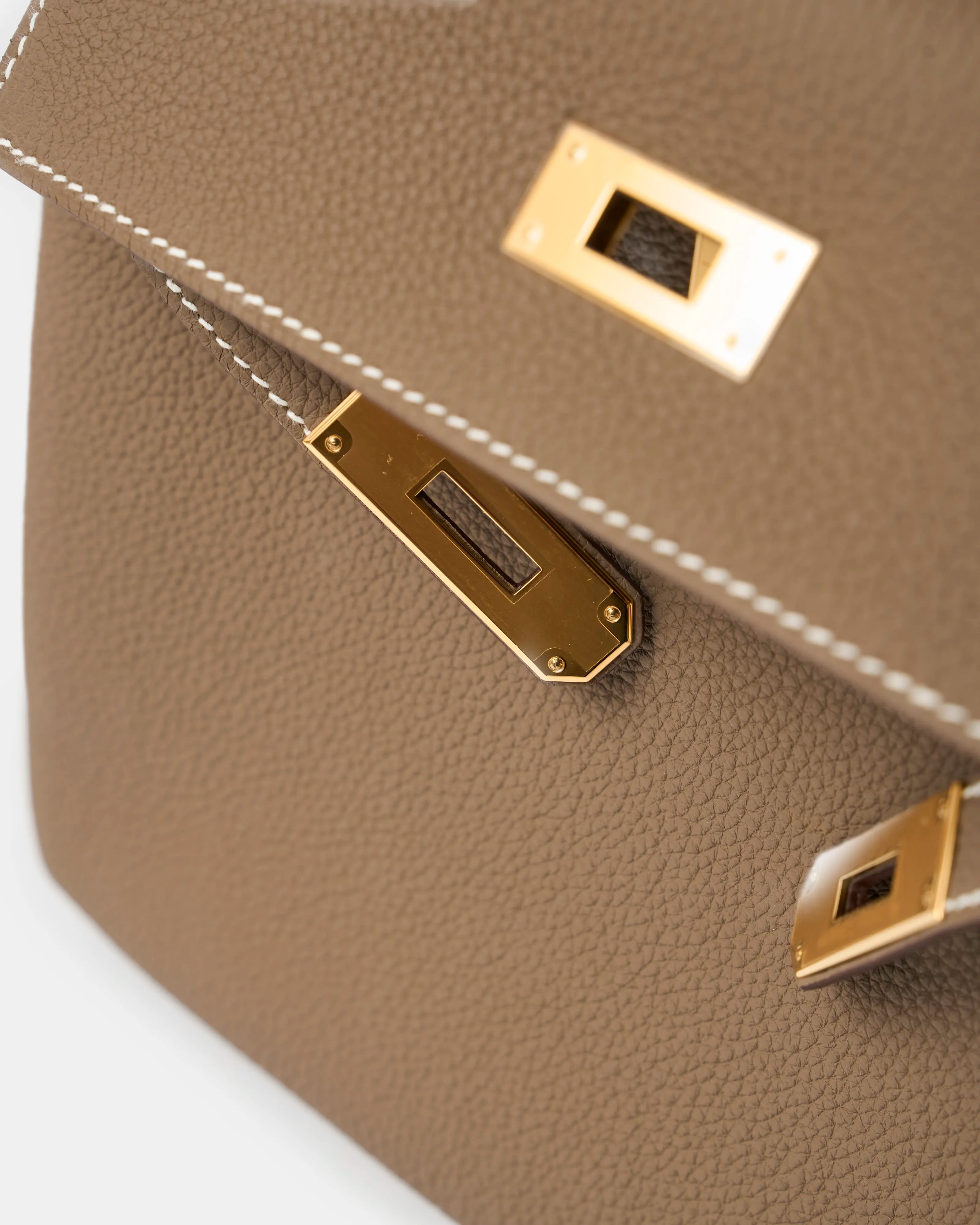 Hermès Kelly 28 Etoupe Togo GHW