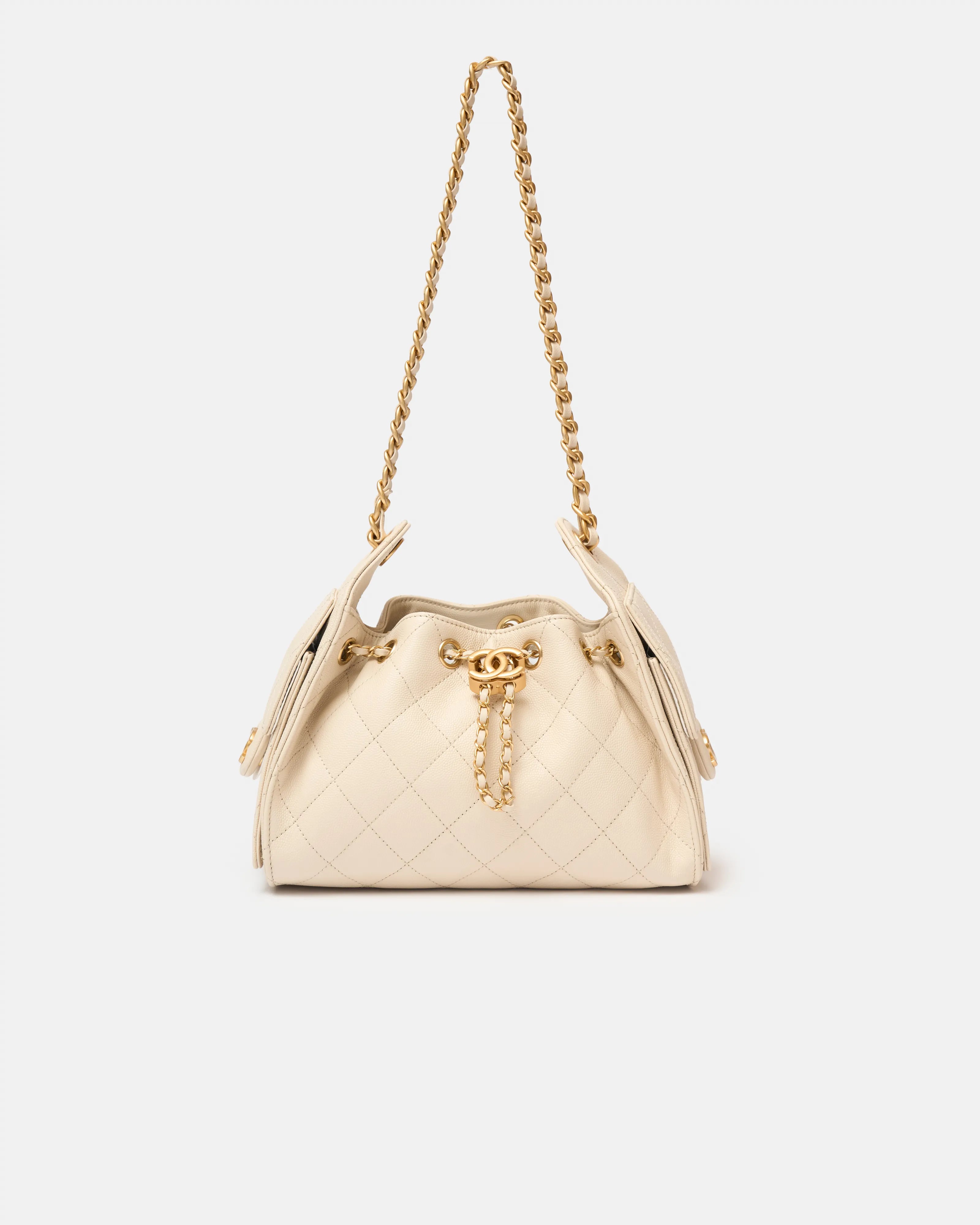 Chanel 25 shoulder bag in beige color and grained calfskin material in GHW 