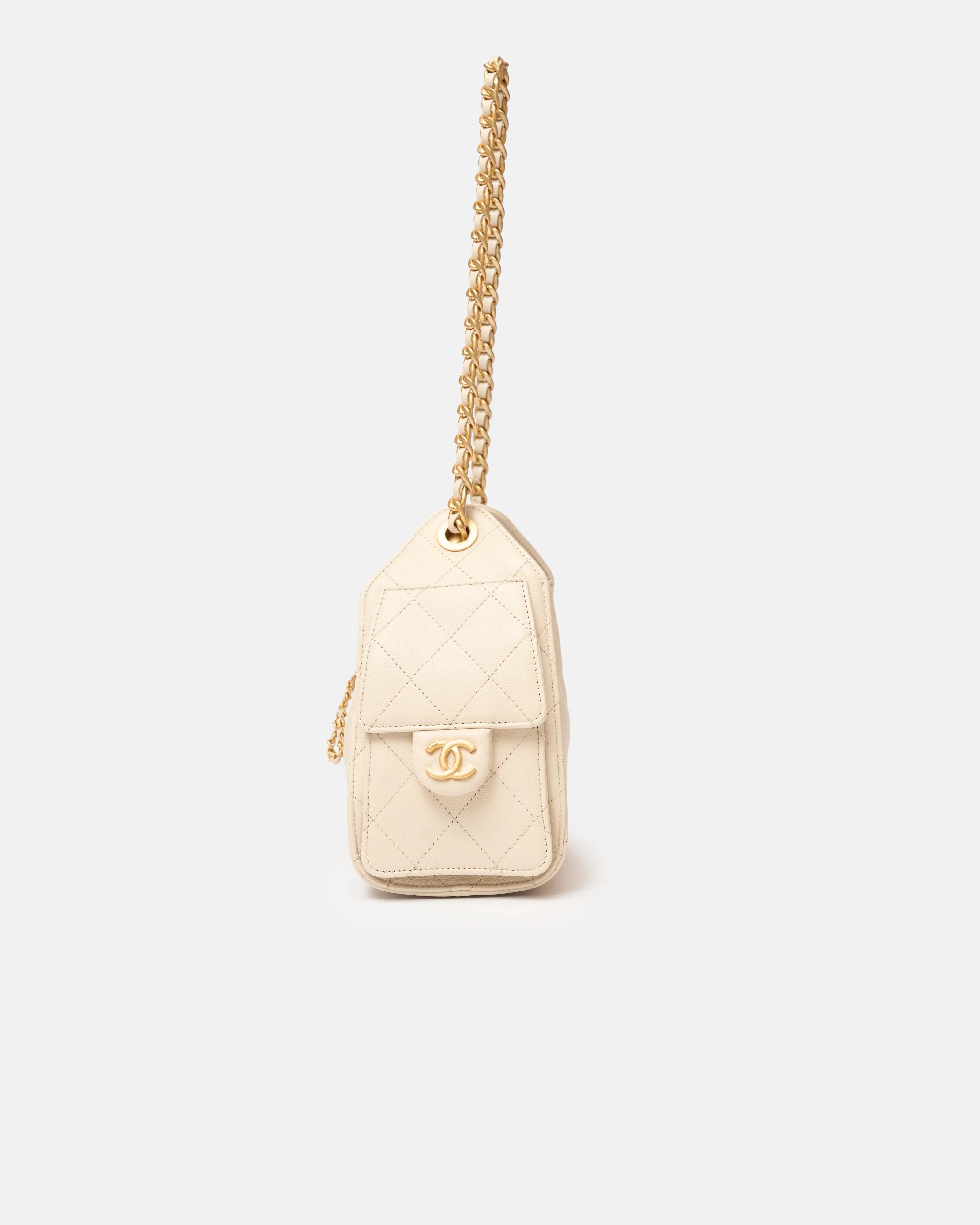 Chanel 25 shoulder bag in beige color and grained calfskin material in GHW 