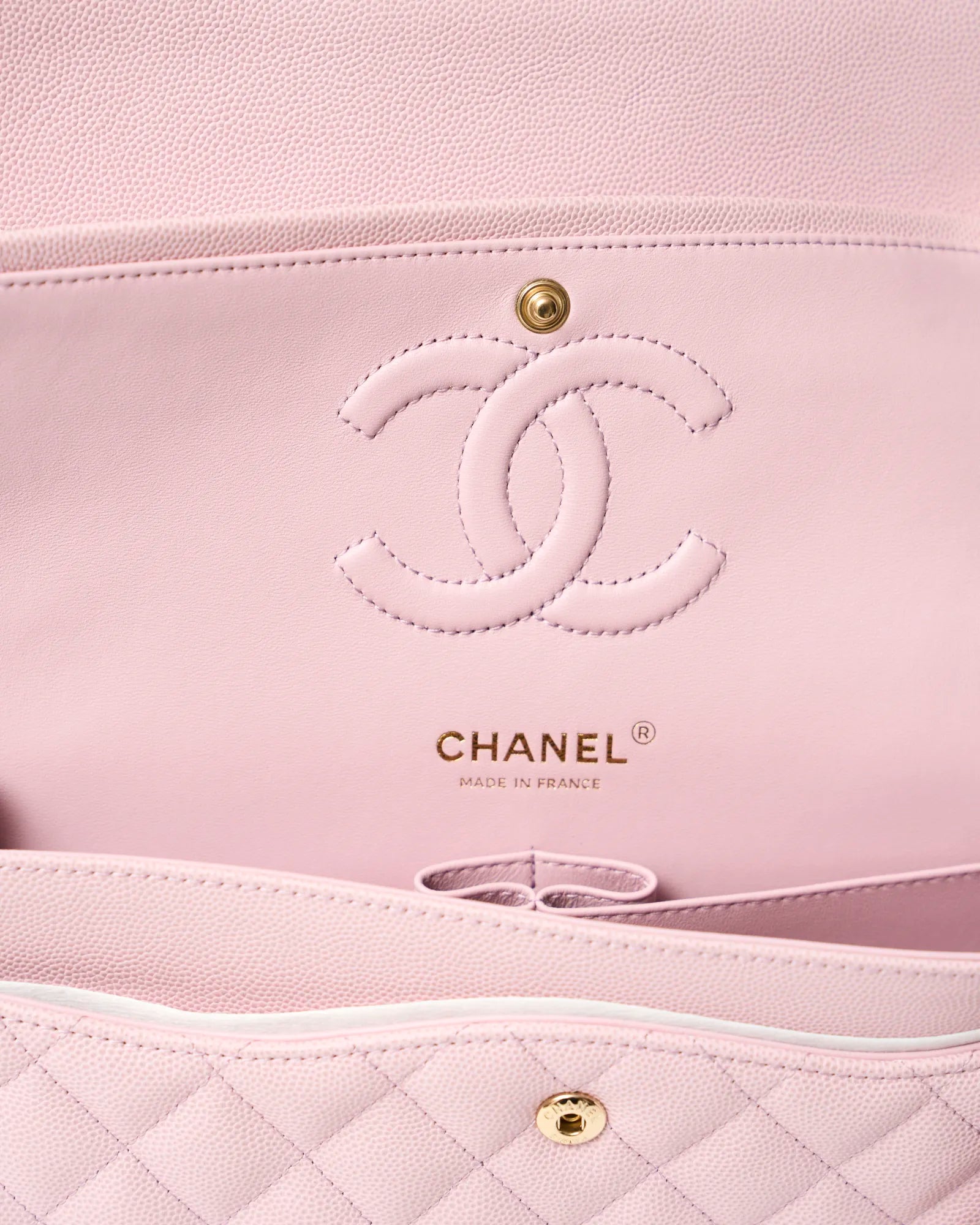 Chanel Classic Double Flap Medium Pink Caviar Gold-Tone Metal