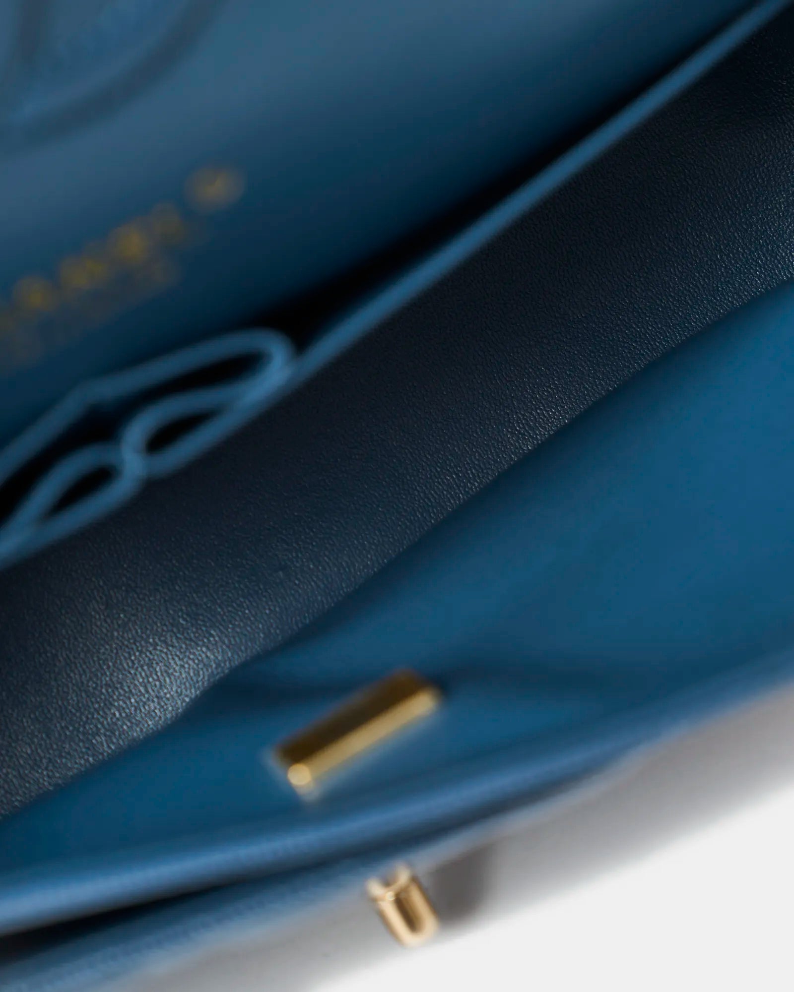 Chanel Classic Double Flap Medium Blue Caviar Gold-Tone Metal