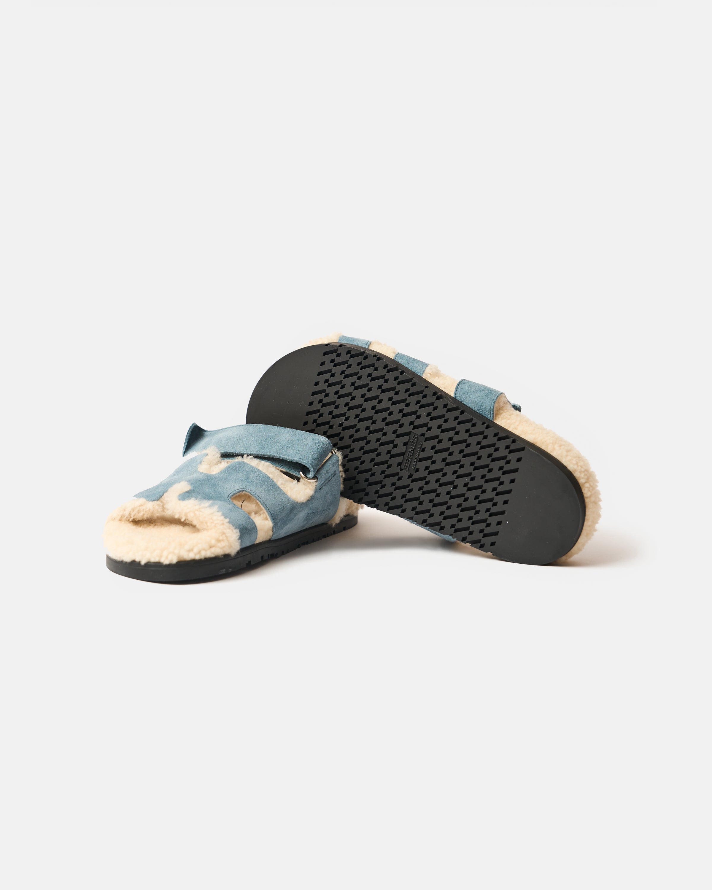 Hermès Chypre Peau Lainee Bleu Pinède / Écru Sandals