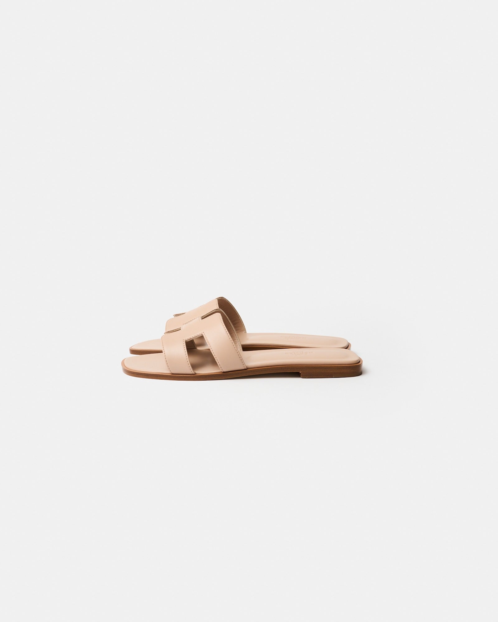 Hermès Oran Beige Nude Sandal 38