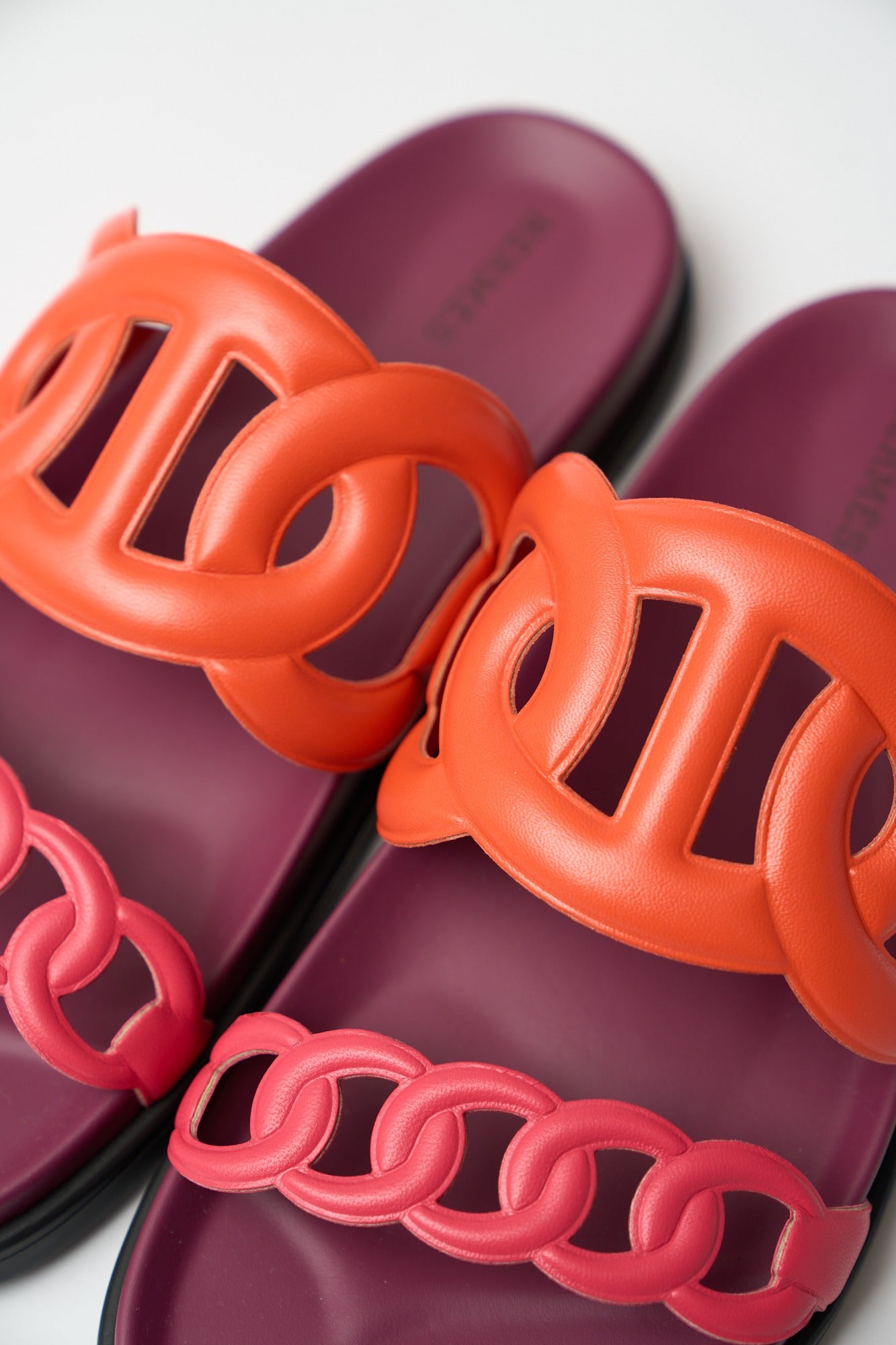 Hermès Extra Rouge Jaipur / Vinicunca Nappa Sandal 38