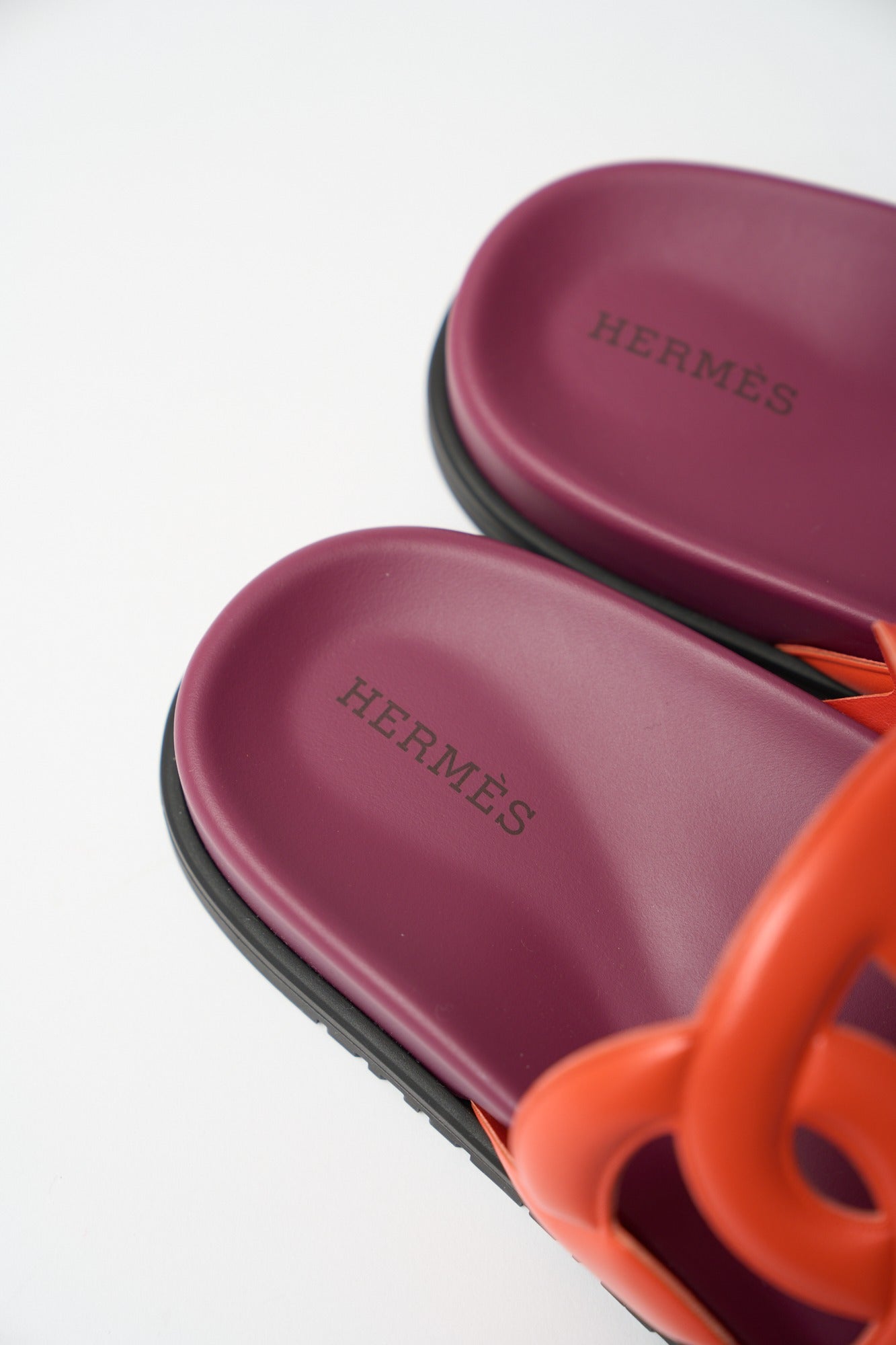 Hermès Extra Rouge Jaipur / Vinicunca Nappa Sandal 38