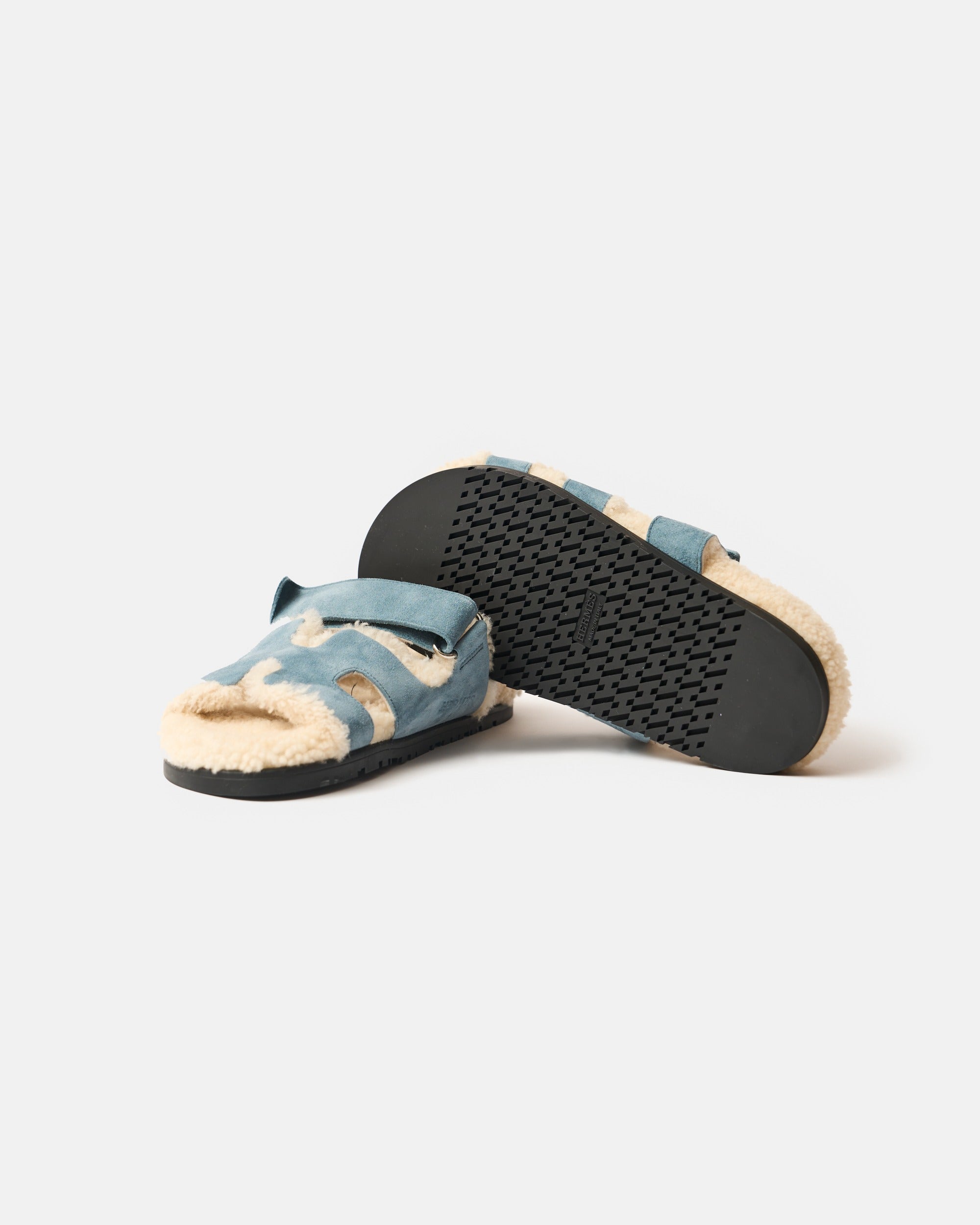 Hermès Chypre Peau Lainee Bleu Pinède / Écru Sandals