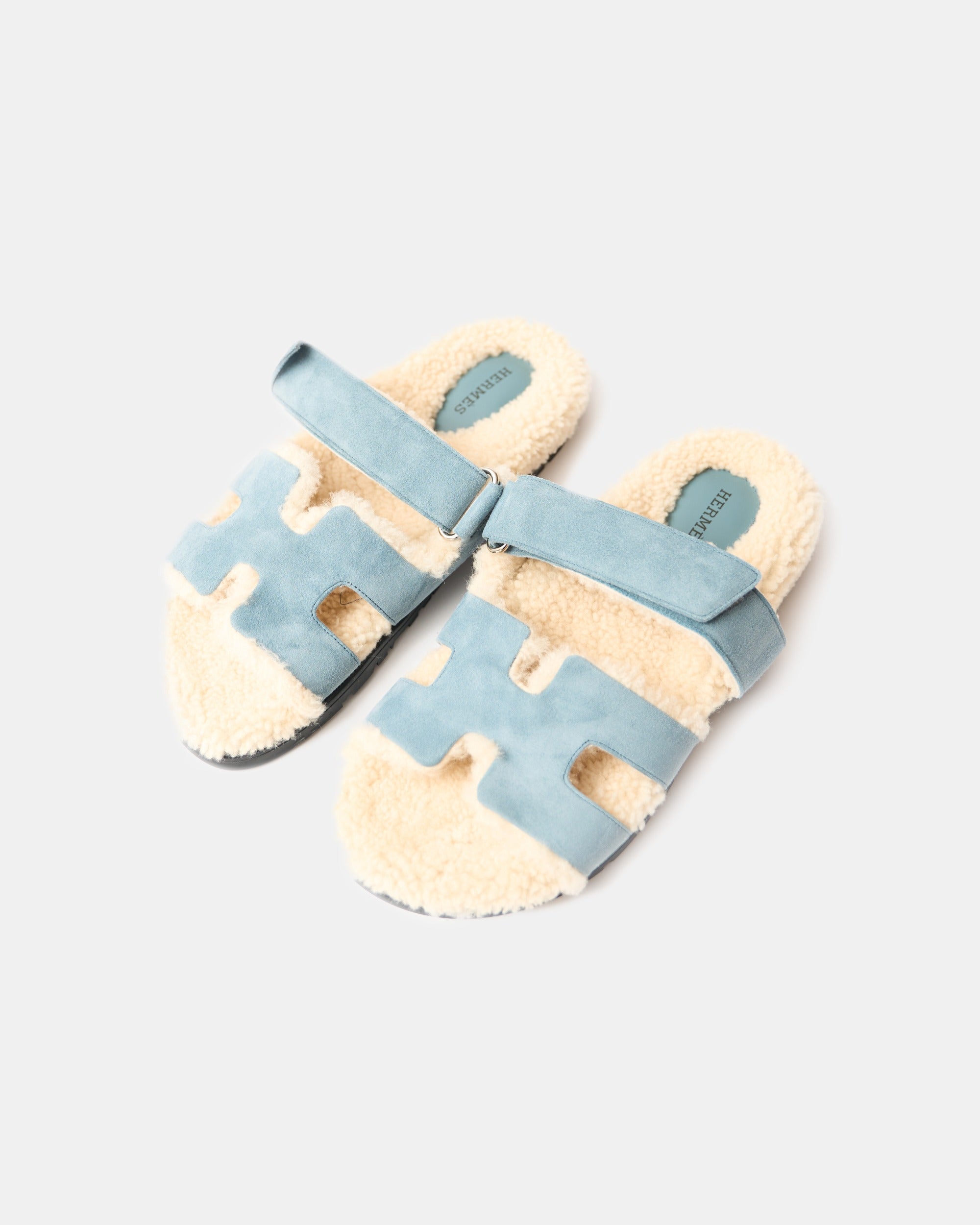 Hermès Chypre Peau Lainee Bleu Pinède / Écru Sandals