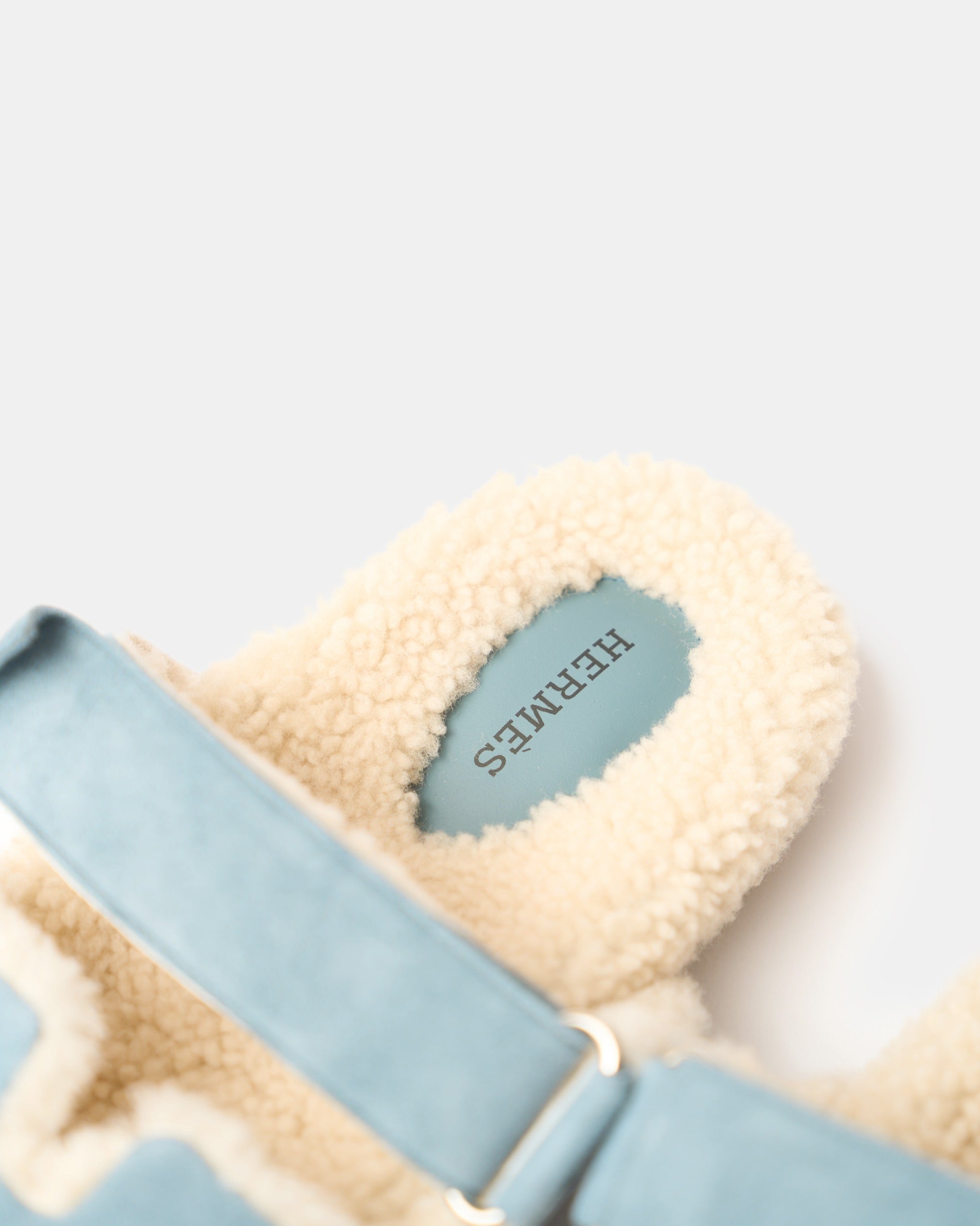 Hermès Chypre Peau Lainee Bleu Pinède / Écru Sandals