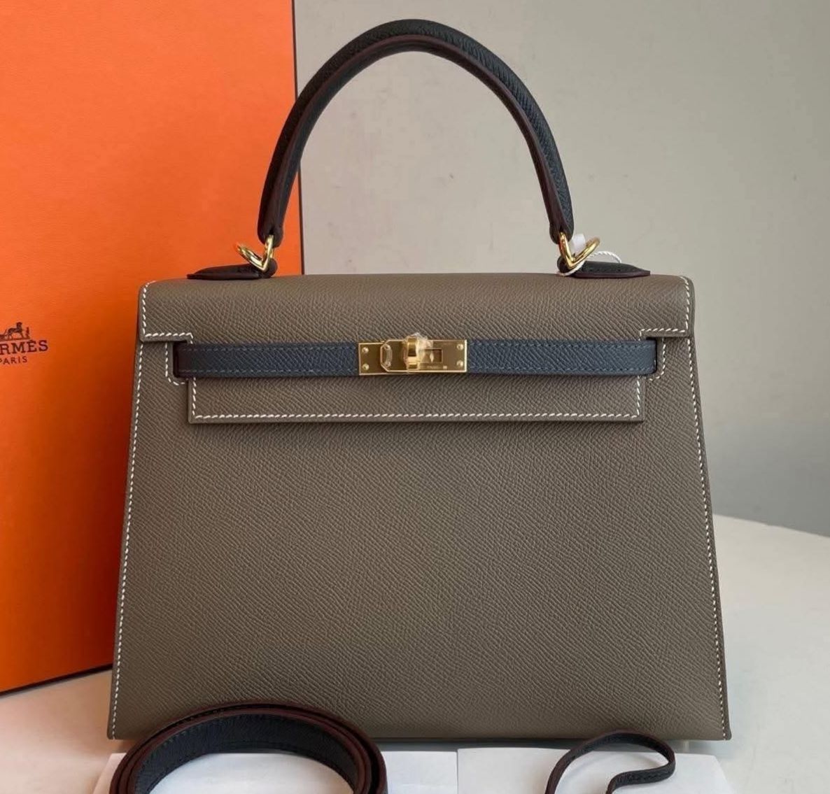 Hermès Kelly Tricolore Sellier 25 Etoupe / Ardoise / Black Epsom GHW