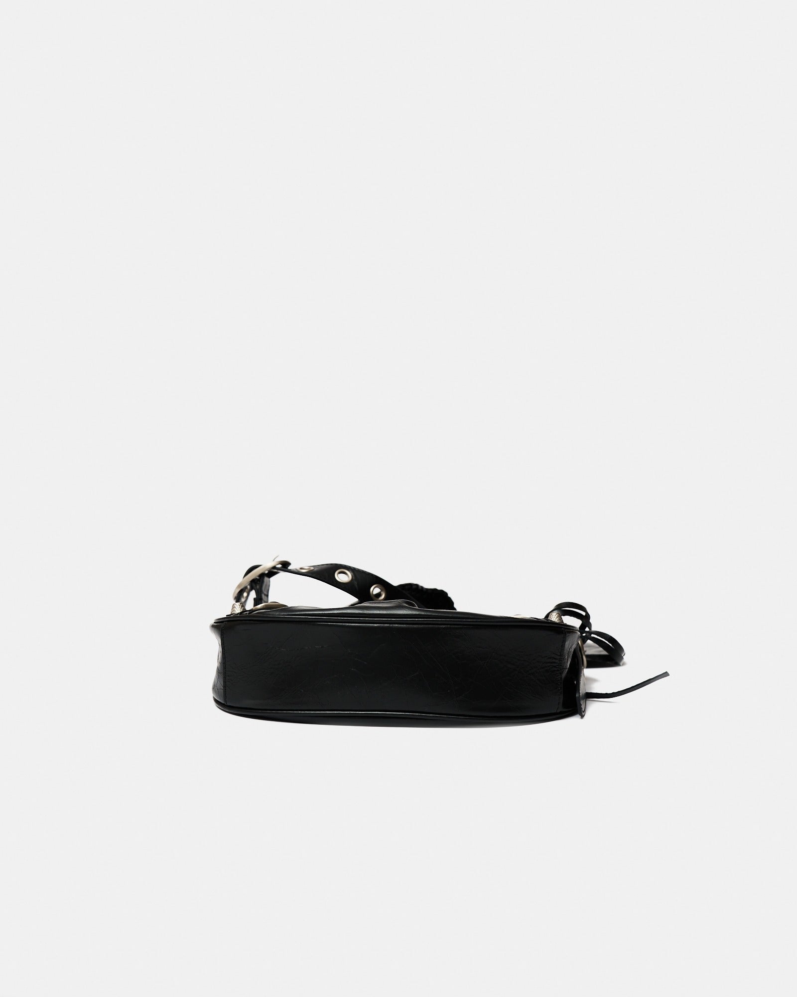 Balenciaga Le Cagole XS Shoulder bag in Black color and Lambskin Leather in PHW 