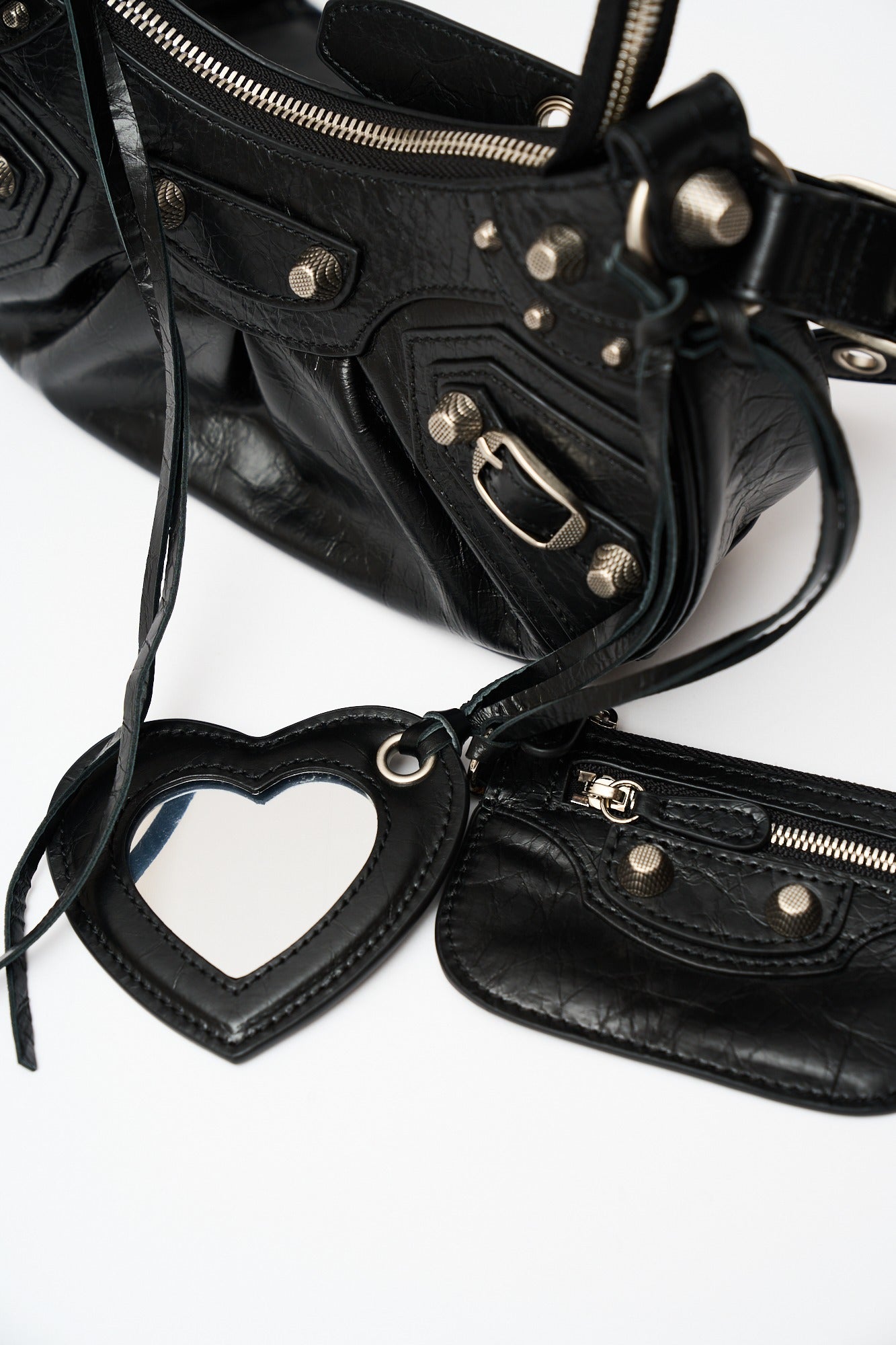 Balenciaga Le Cagole XS Shoulder bag in Black color and Lambskin Leather in PHW 