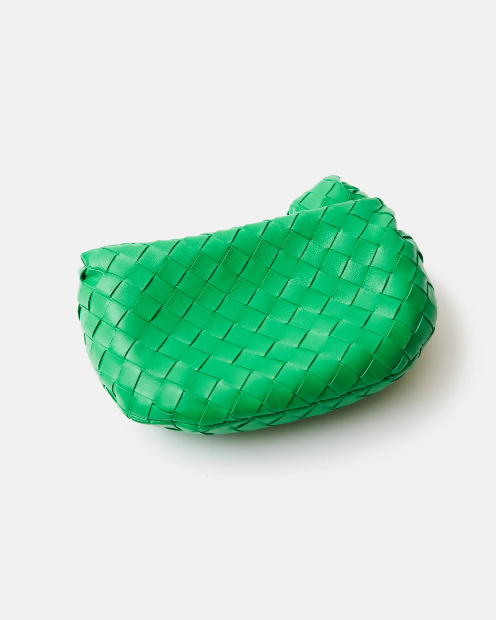 Bottega Veneta Jodie Mini Clutch bag in green Intrecciato woven leather with a knotted handle