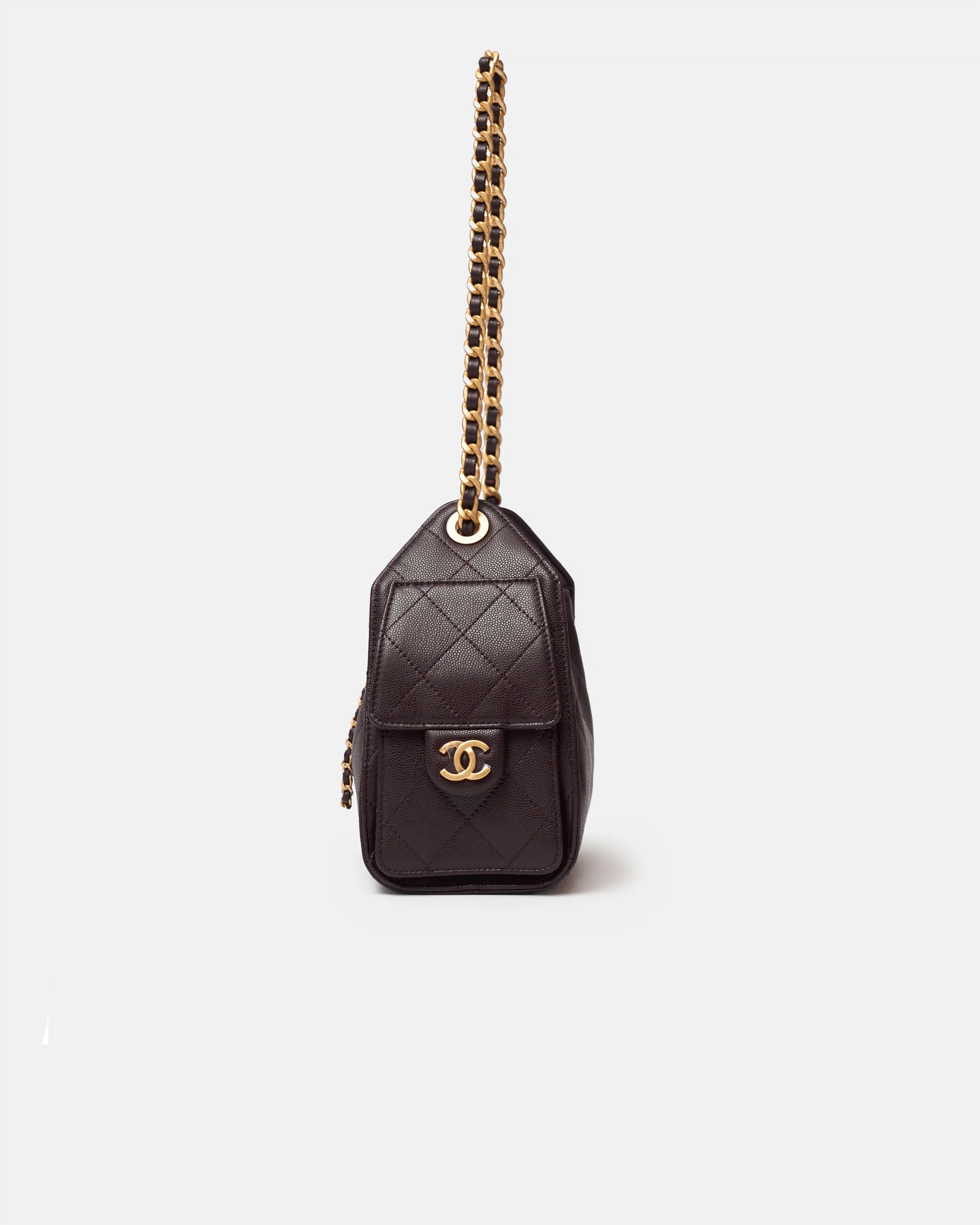 Chanel 25 shoulder bag in brown color and grained calfskin material in GHW 