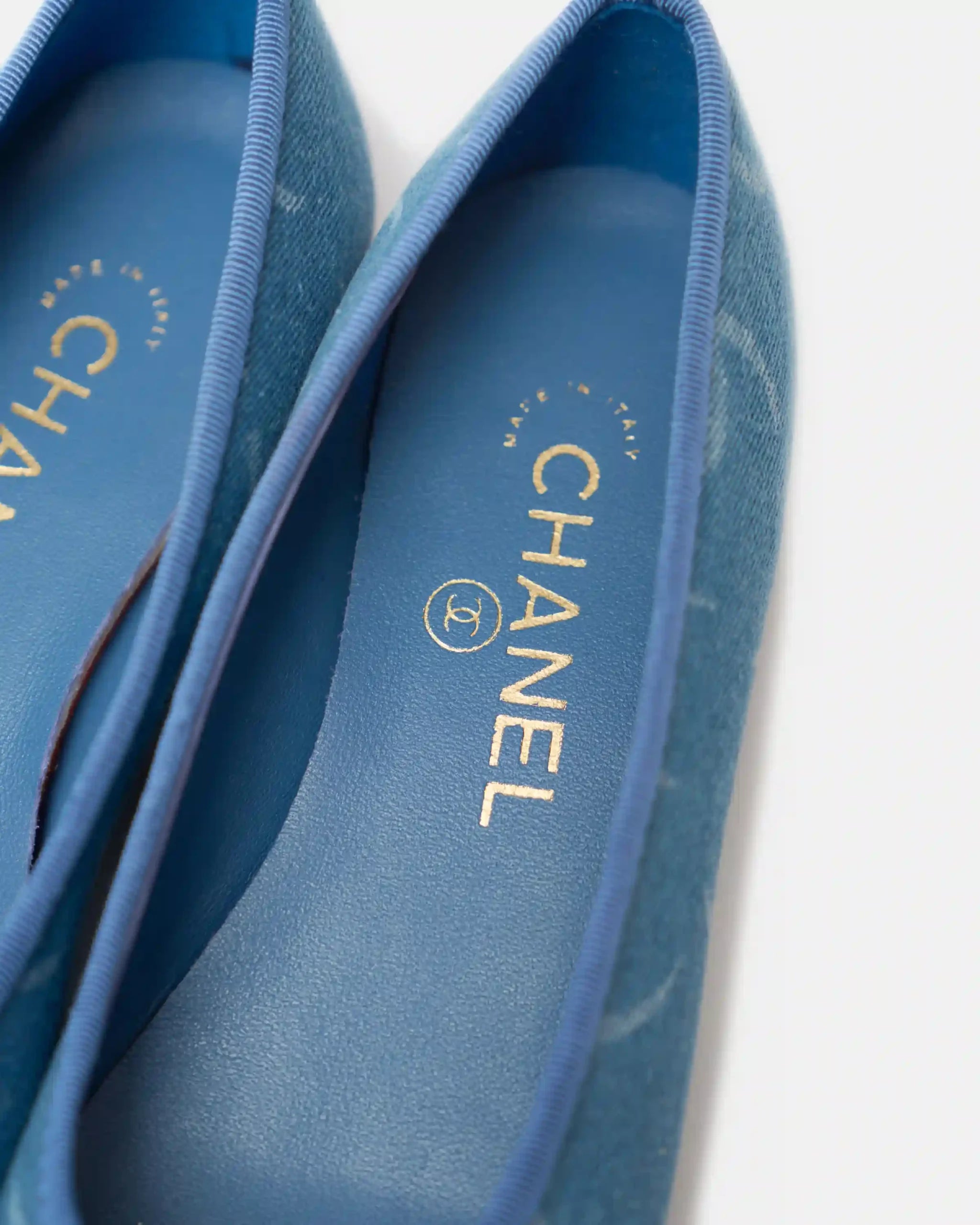 Chanel ballet flats in blue color and Printed Denim Material