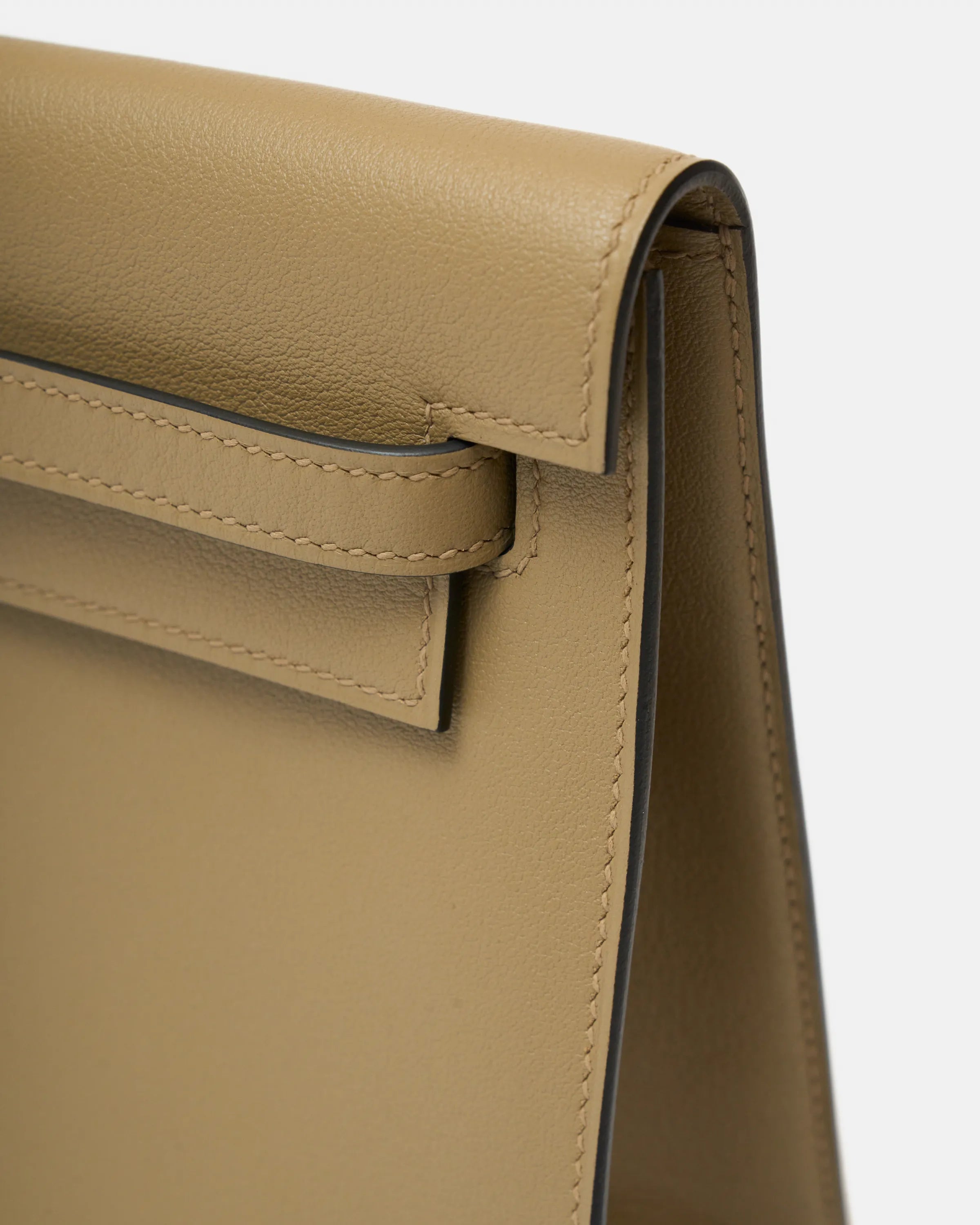 Hermès kelly danse crossbody in trench color and Swift leather in PHW