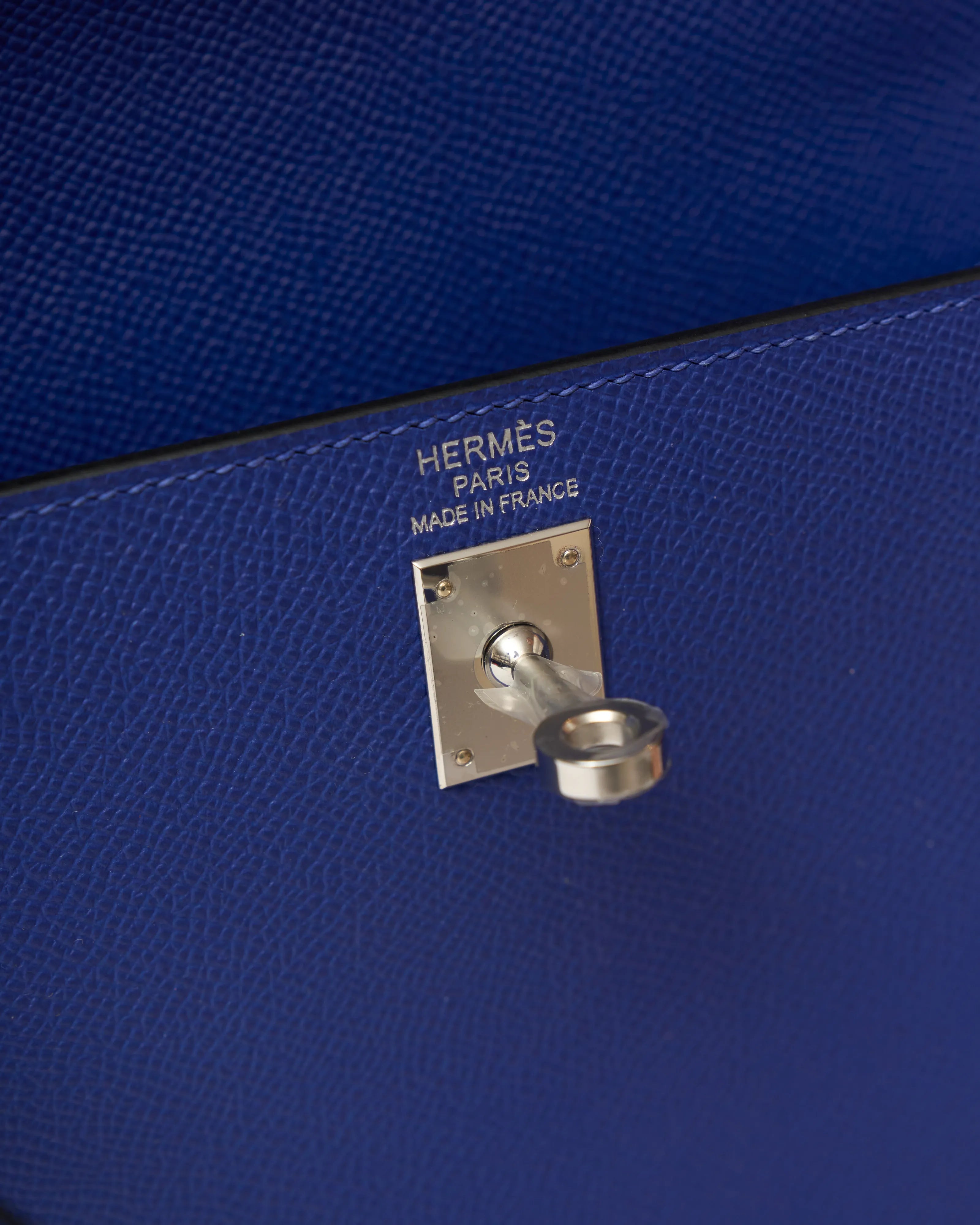 Hermès Kelly Sellier 25 handbag in bleu encre color and Epsom leather in PHW
