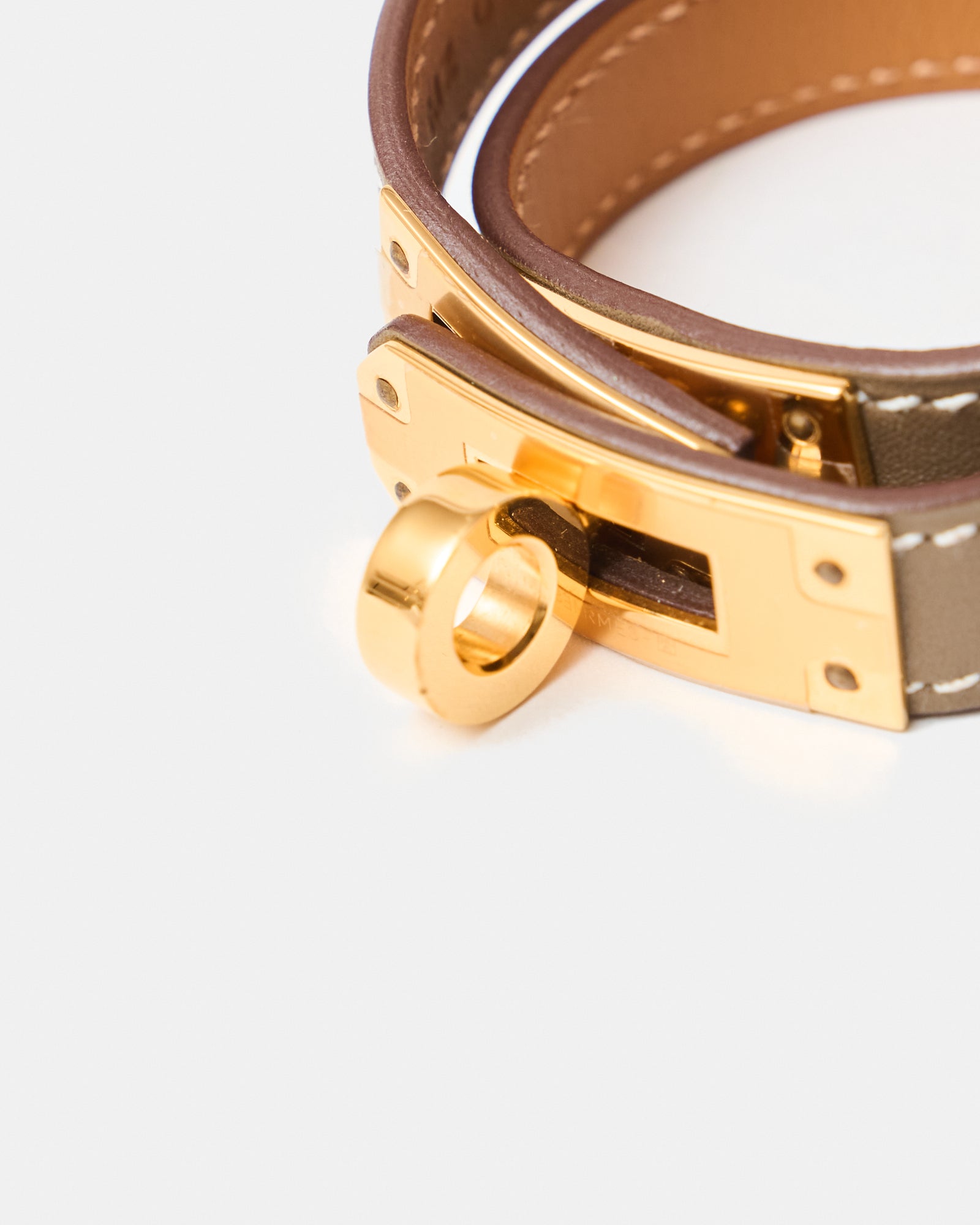 Hermès Mini kelly double tour bracelet in etoupe color and swift leather in GHW 