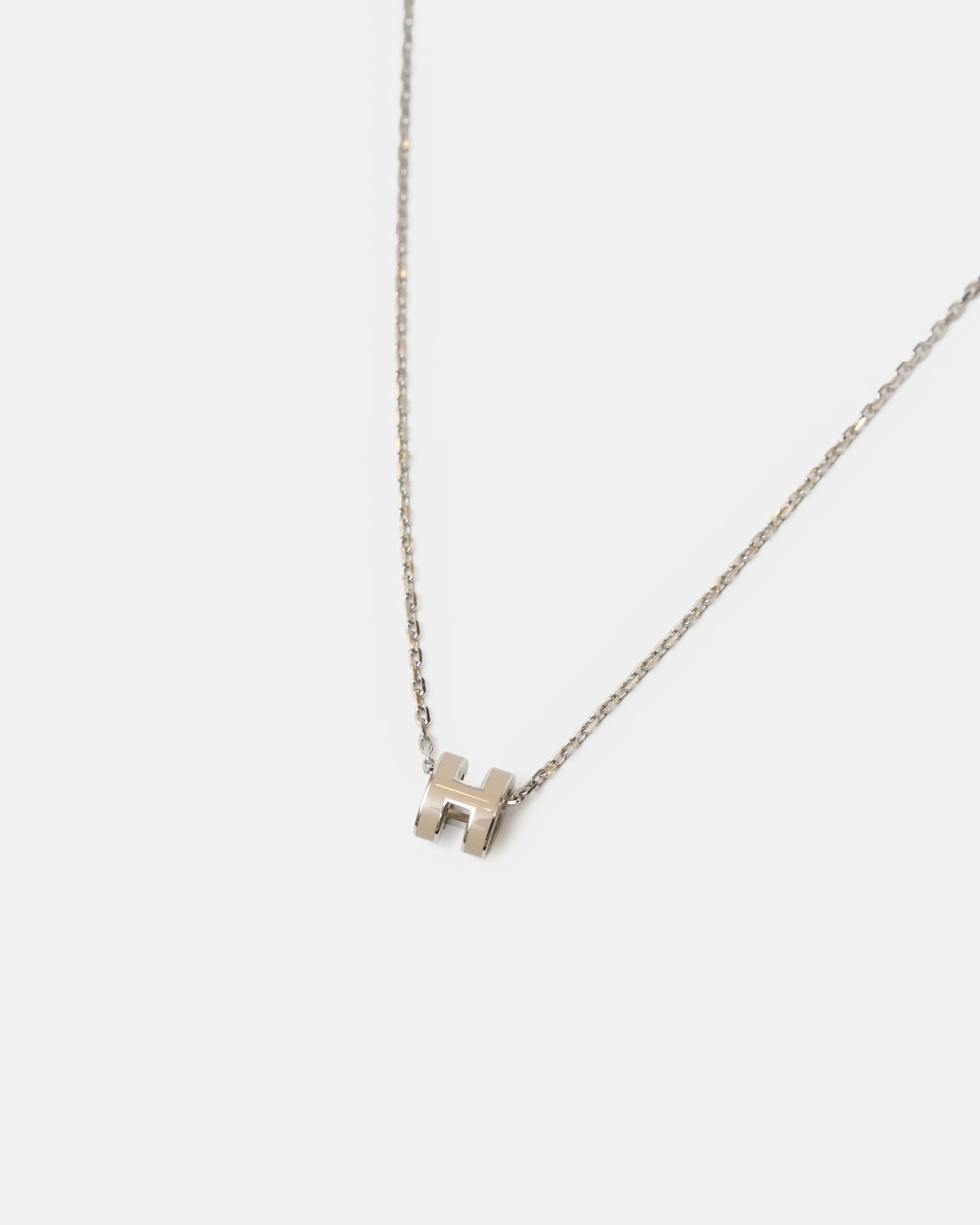 Hermès Mini Pop H necklace in beige color and PHW